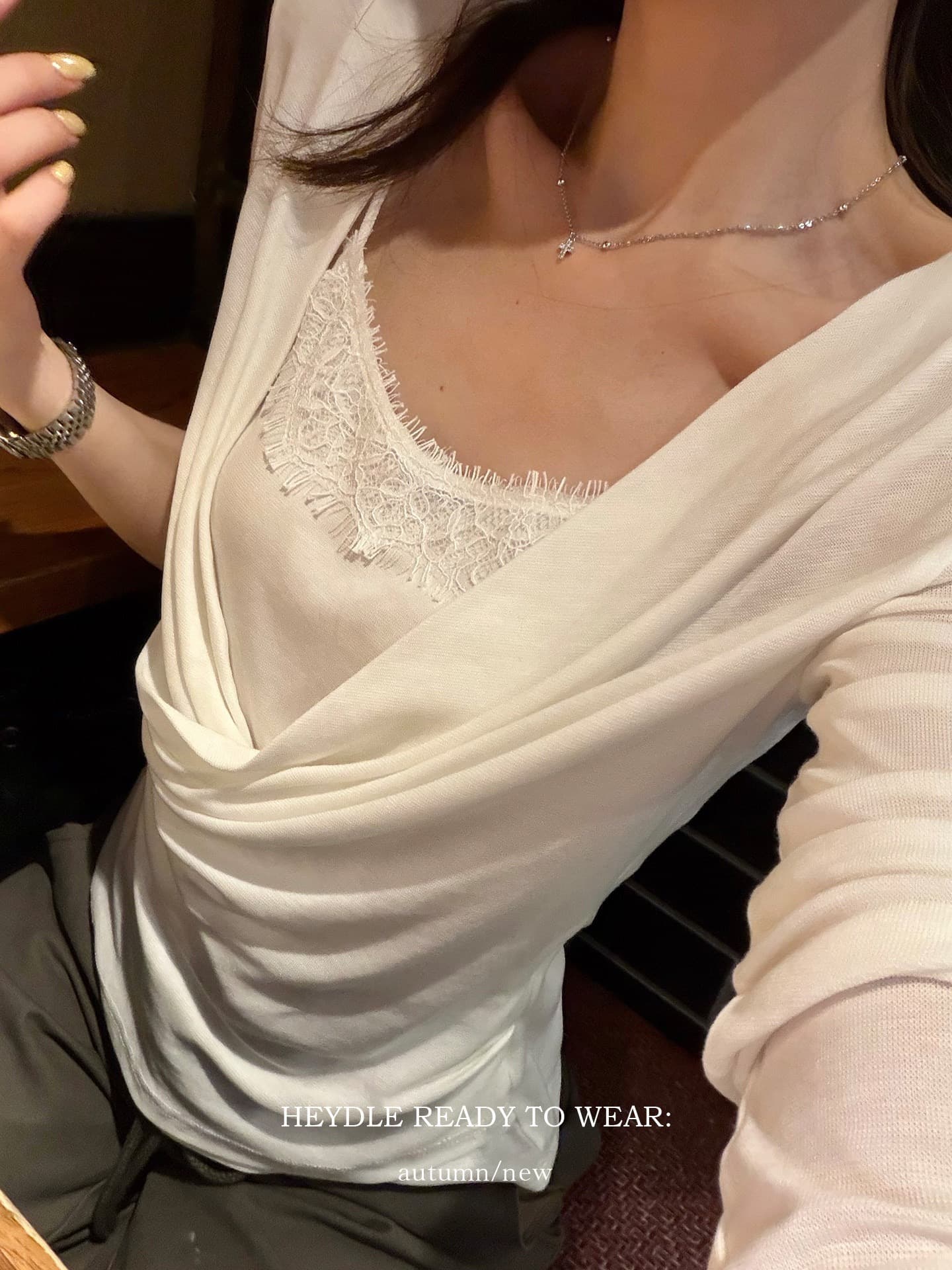 라이 경기 서울 흔들다 칼라 레이스 조각 작은 셔츠 부드러운 찹쌀 프로 피부 페이크 레이어드 맨위 여성 조기 가을 허리 수축 주름 긴팔 상세 이미지 2