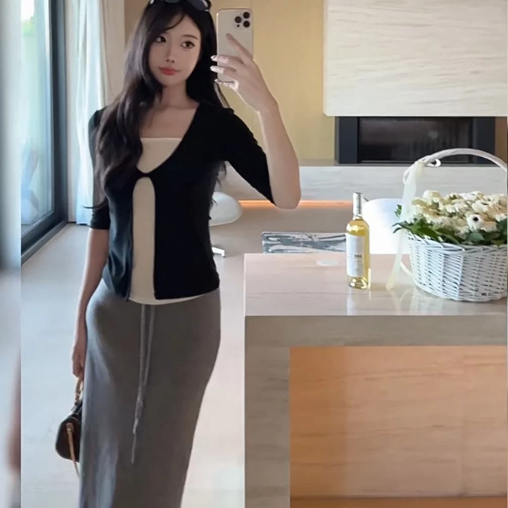 페이크 레이어드 배색 패치워크 V넥 중간 소매 티셔츠 여성 여름 디자인 센스 몸매 가꾸기 슬림해 보이는 핫걸 쇼트 스타일 캐주얼 맨위 이미지 2