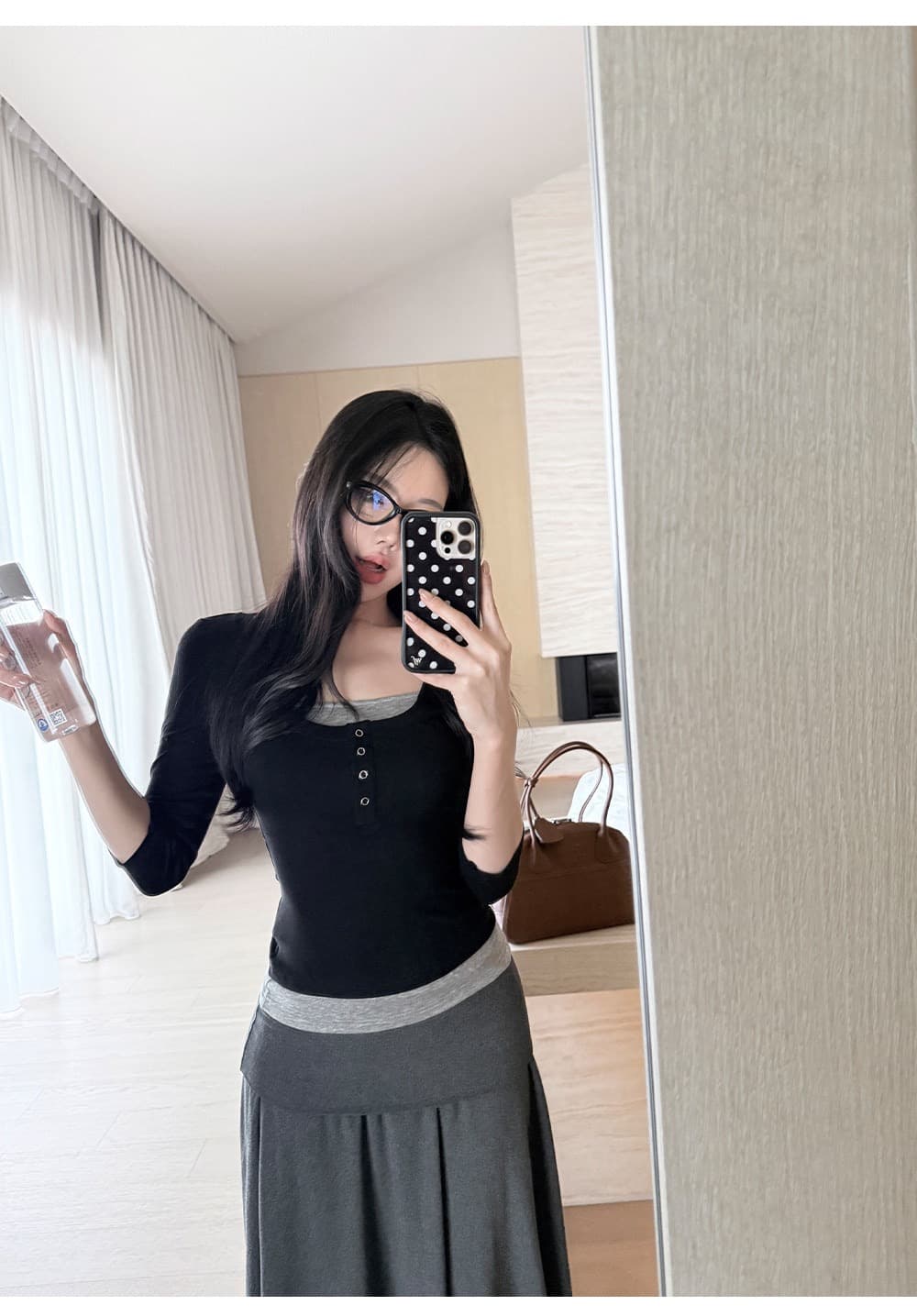 260 그램 사람들 면 페이크 레이어드 중간 소매 티셔츠 여성 가을 2026 년 새로운 디자인 센스 허리 수축 맨위 패치워크 색상 다용도 상세 이미지 7
