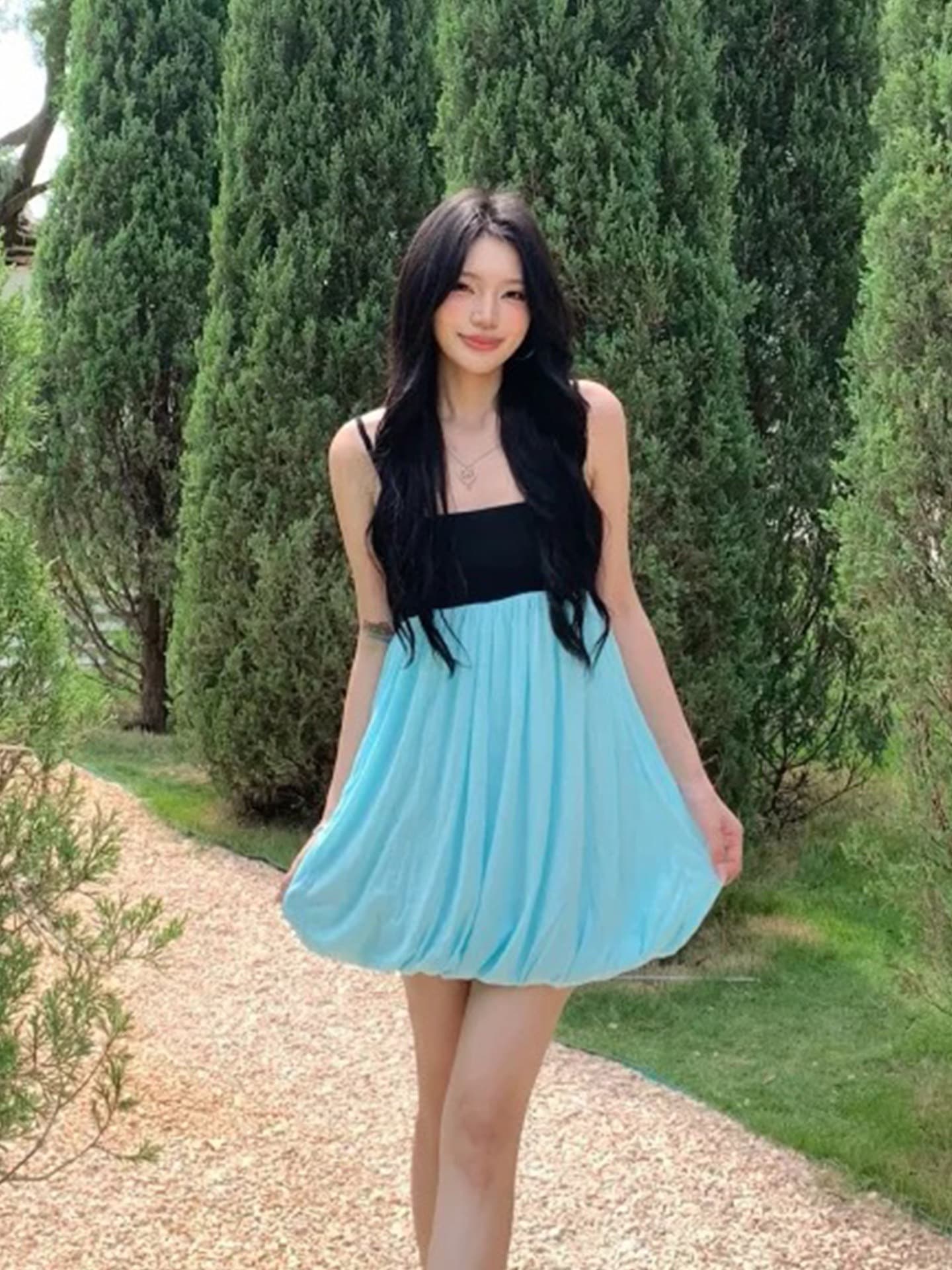 turn right 첸 허벅지 센 섬 맑은 하늘 블랙 블루 패치워크 슬립 꽃밭 치마 신선함 휴가 바람 드레스 상세 이미지 10