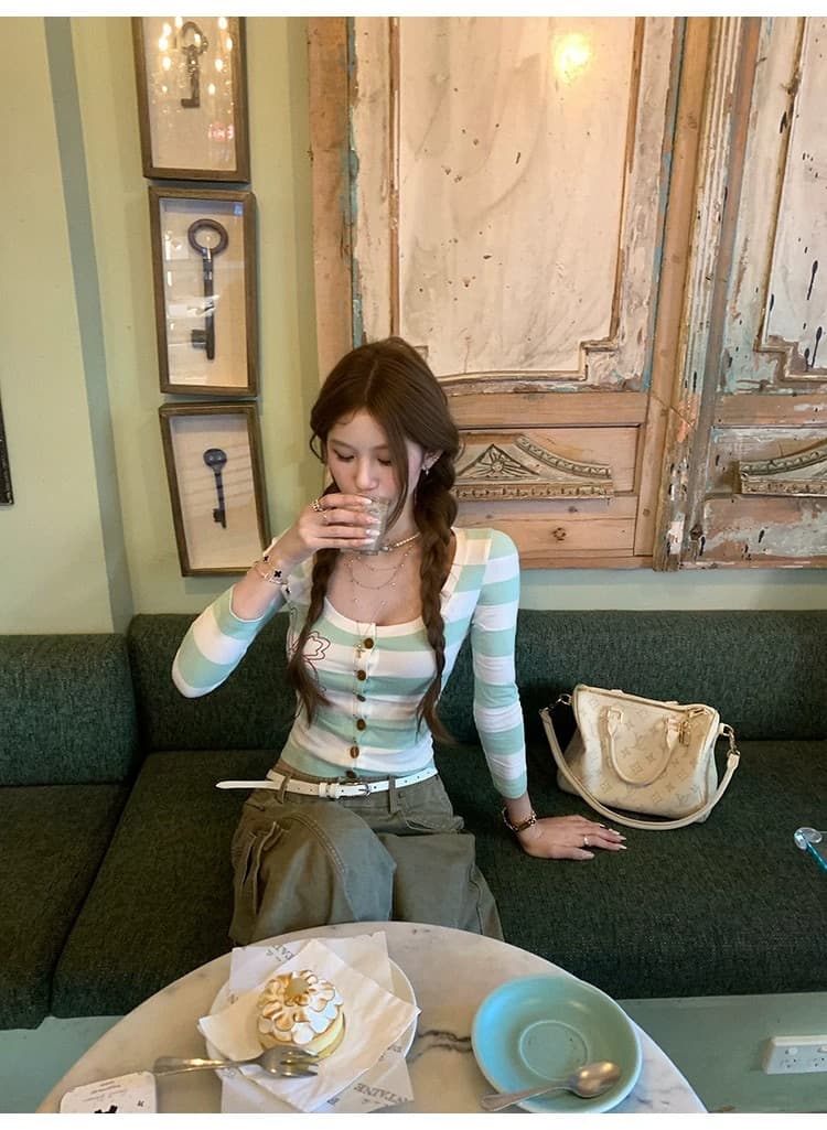 원본 원단 라운드 넥 스트라이프 프린트 티셔츠 여성 몸매 가꾸기 슬림해 보이는 7부 소매 오픈 가디건 맨위 가을 상세 이미지 10