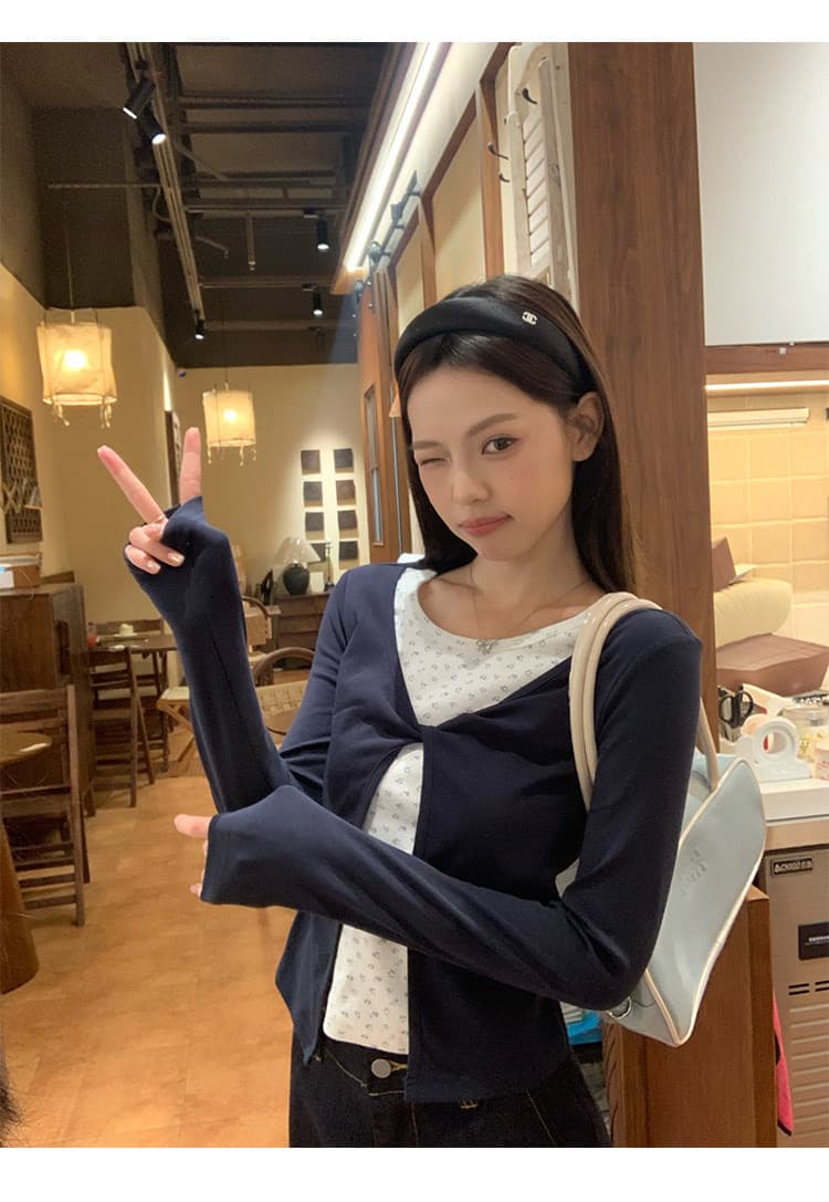 와 사고 방식 블루 꽃무늬 페이크 레이어드 긴팔 티셔츠 여성 이른 가을 몸매 가꾸기 인사이드 가져 가라. 기본 셔츠 싱글 착용 맨위 상세 이미지 4