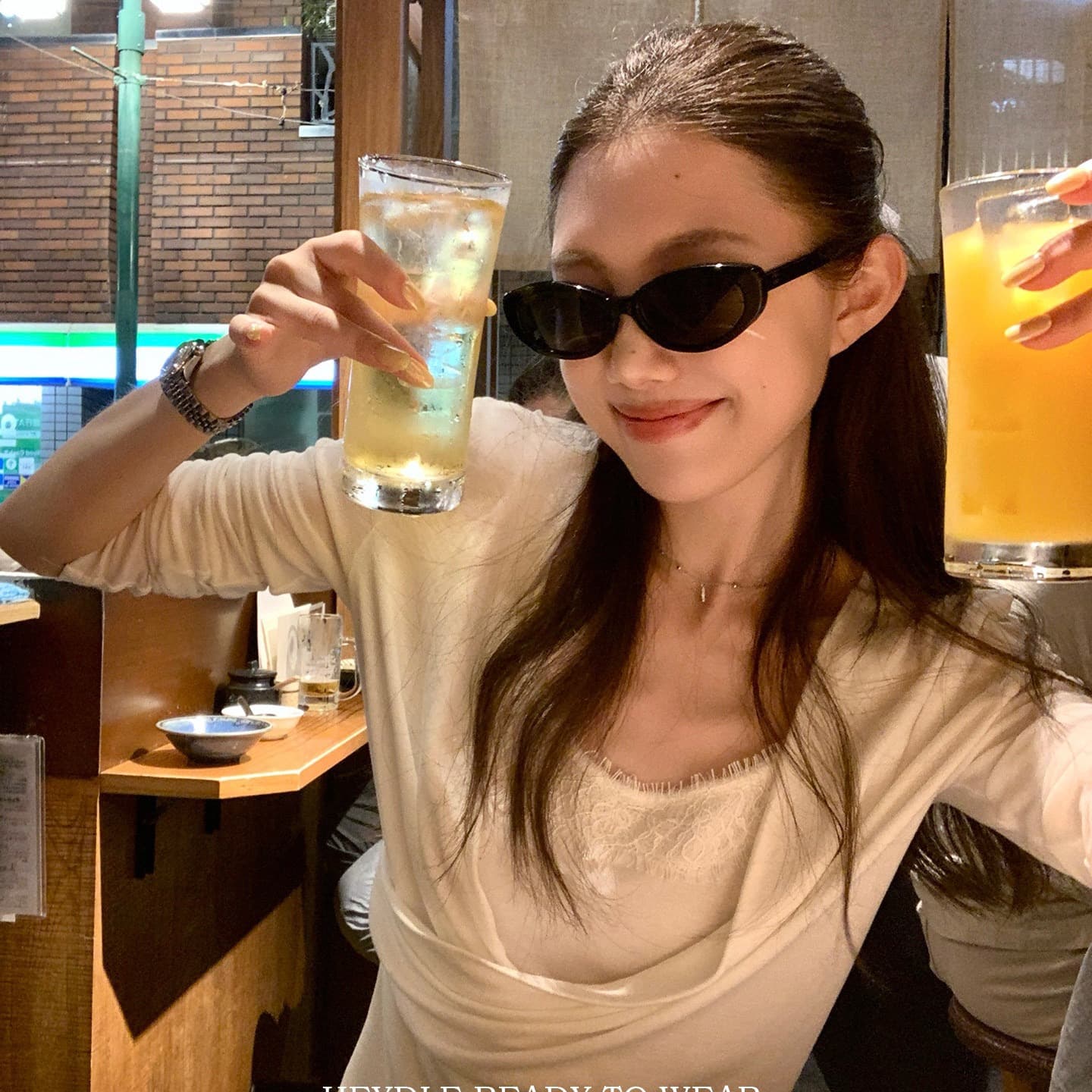 아름다운 흔들다 칼라 레이스 조각 작은 셔츠 부드러운 찹쌀 프로 피부 페이크 레이어드 맨위 여성 조기 가을 허리 수축 주름 긴팔 이미지 5