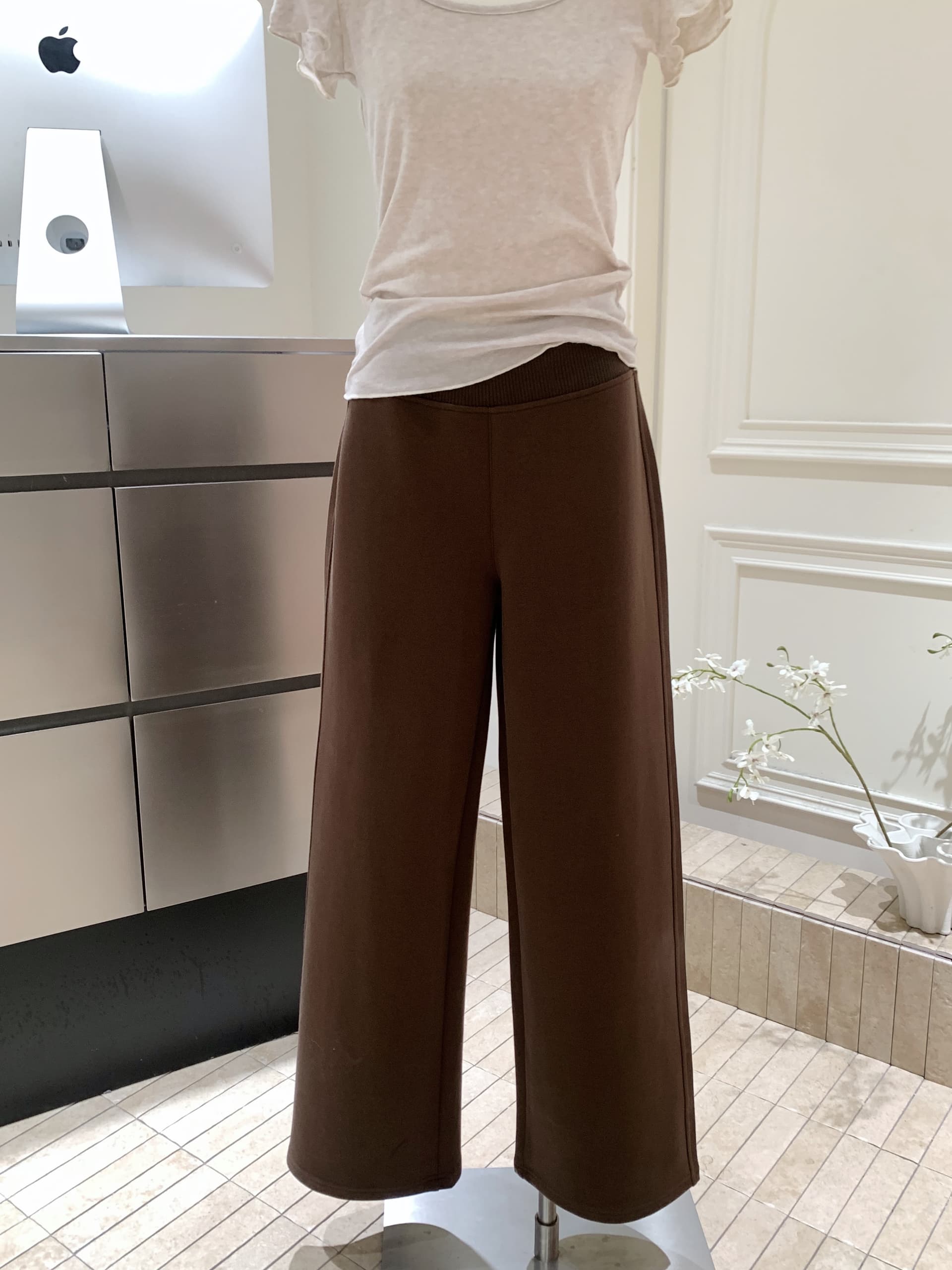 버섯 찹쌀 찹쌀 같은 단락 기타 색상 단색 빈 가스 층 웨이 바지 여성 루즈핏 슬림해 보이는 와이드 레그 팬츠 캐주얼 바닥 청소 긴 바지 상세 이미지 11