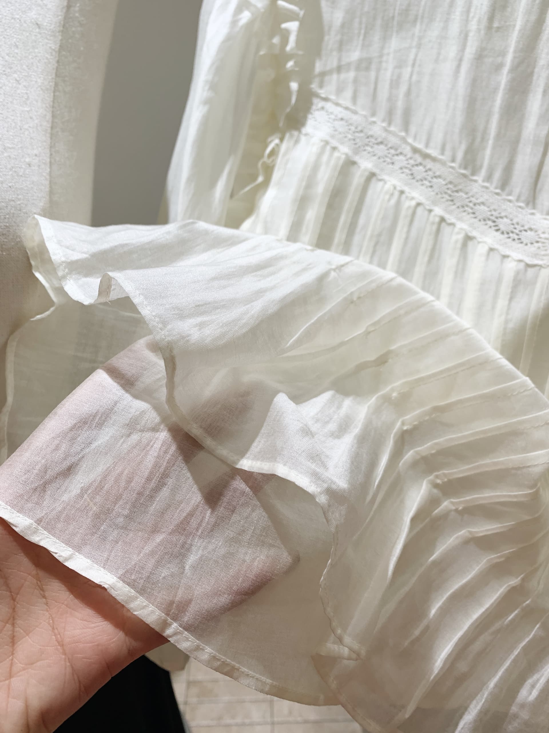 안녕하세요. 팬 팬 cream 데이트 주간 라이 경기 서울 작은 스탠드 칼라 명중 가져 가라. 작은 셔츠 작은 정사각형 칼라 망토 소매 작은 셔츠 상세 이미지 16