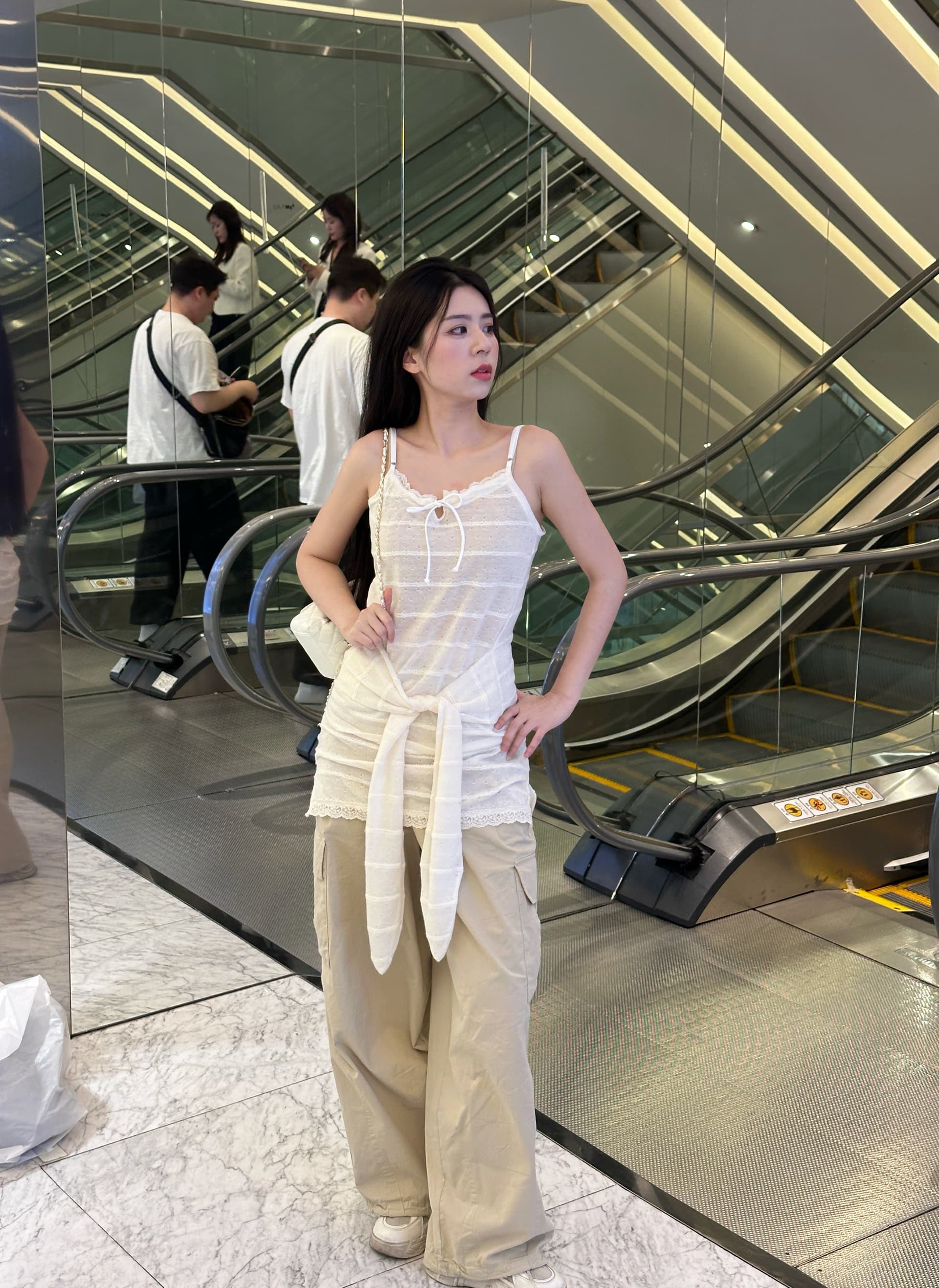 느슨함 센스 한국 스타일 레이스 캐미솔 랩스커트팬츠 드레스 스트레이트 넓은 다리 3 차원 자르기 캐주얼 바지 세트 상세 이미지 31