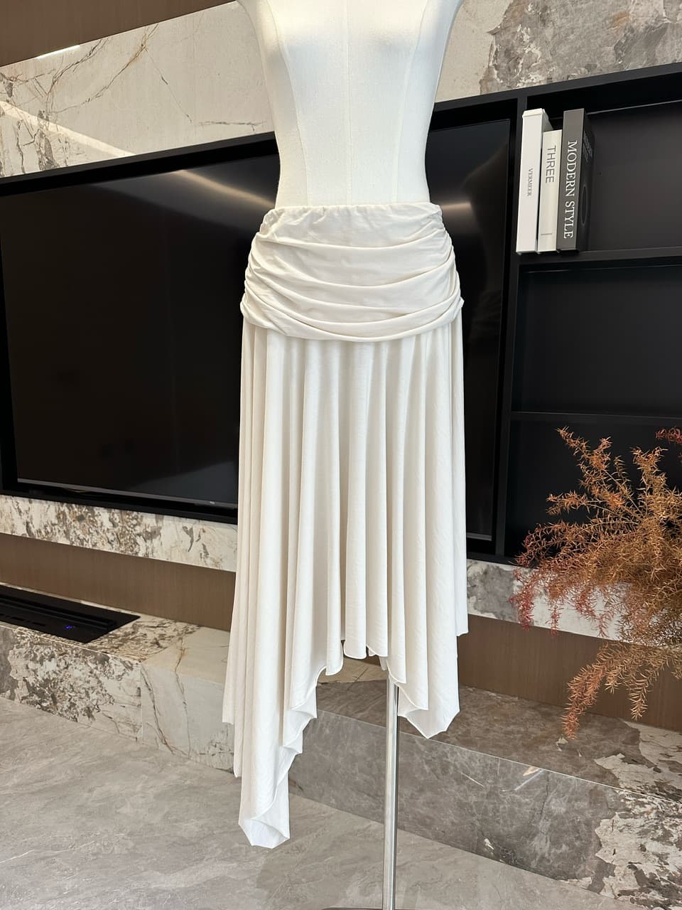 para jie 시 지에 패치 워크 Pleat 라임 라이 경기 서울 슈퍼 도루 센스 슬림해 보이는 한 마디 롱 스커트 여성 불규칙 반신 스커트 상세 이미지 4