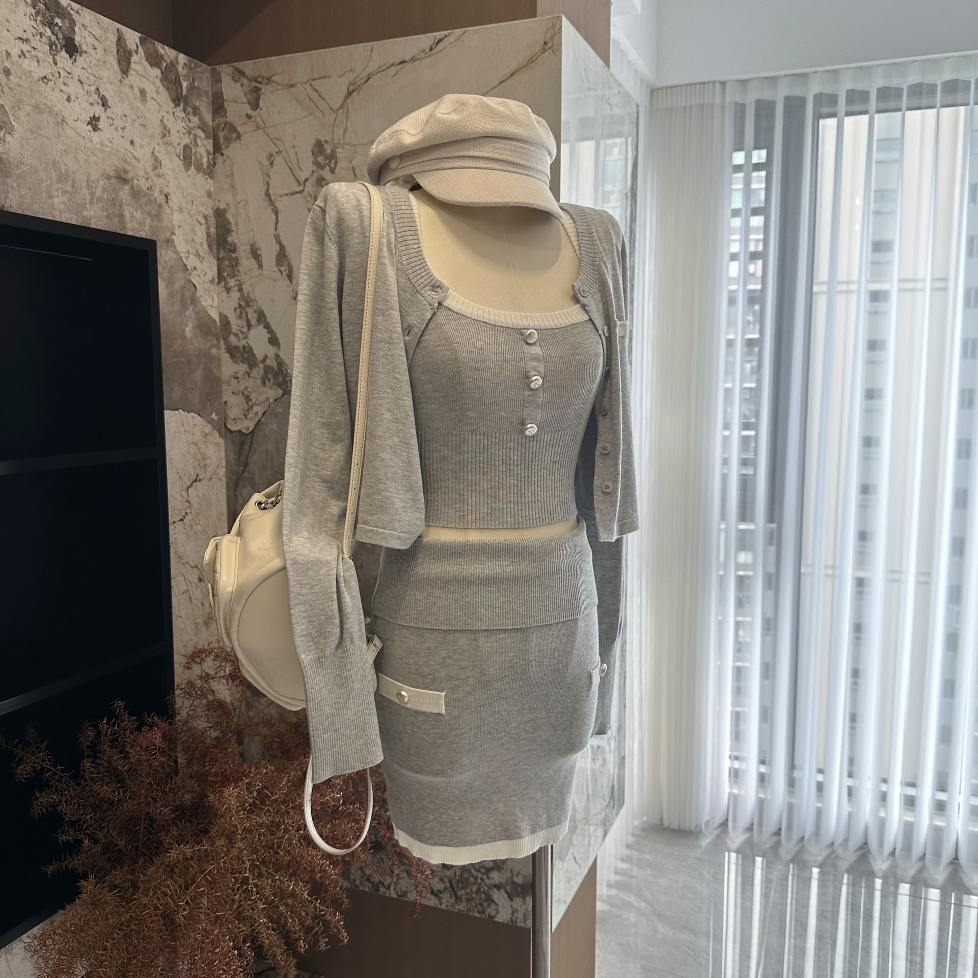 첸 허용하다 꽃 nana 감기 센스 밝은 회색 색상 조끼 폴로 칼라 반 스커트 긴팔 쇼트 스타일 오픈 가디건 니트 3종 세트 상세 이미지 9