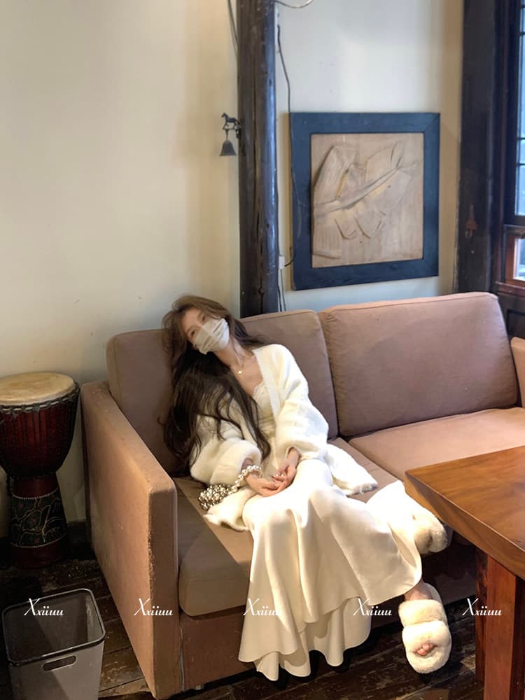 xxiiuu 가을 겨울 부드러운 품격 루즈핏 에디션 스웨터 코트 레이스 슬립 니트 인어 꼬리 스커트 세 조각 세트 상세 이미지 12