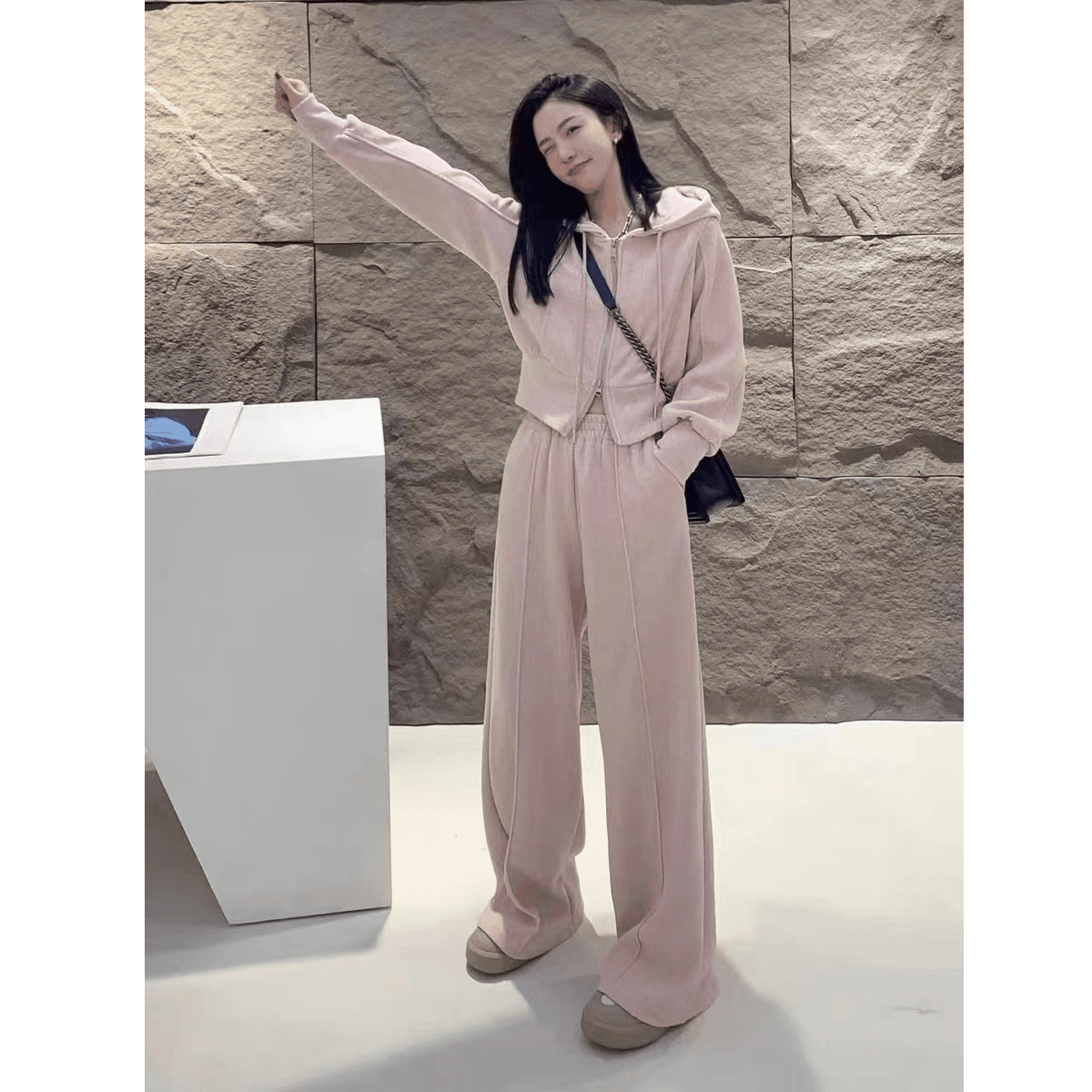 품격 후드티 세트 2026 년 가을 겨울철 새로운 아메리칸 미니멀리즘 다용도 슬림해 보이는 세트 상세 이미지 4