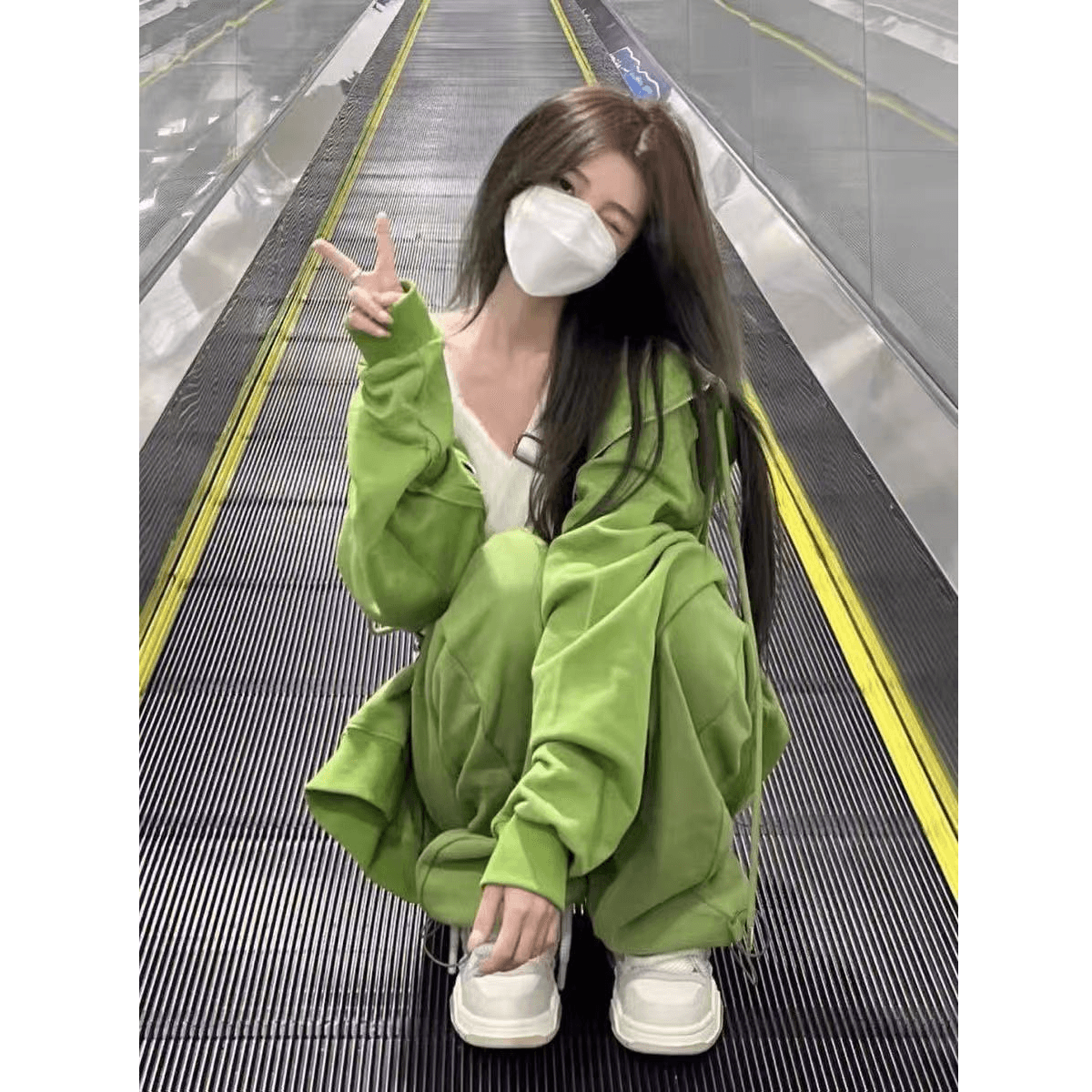 캐주얼 스포츠 슈트 여성 가을 한국 스타일 패션 버터 과일 녹색 후드티 웨이 바지 투피스 세트 상세 이미지 4