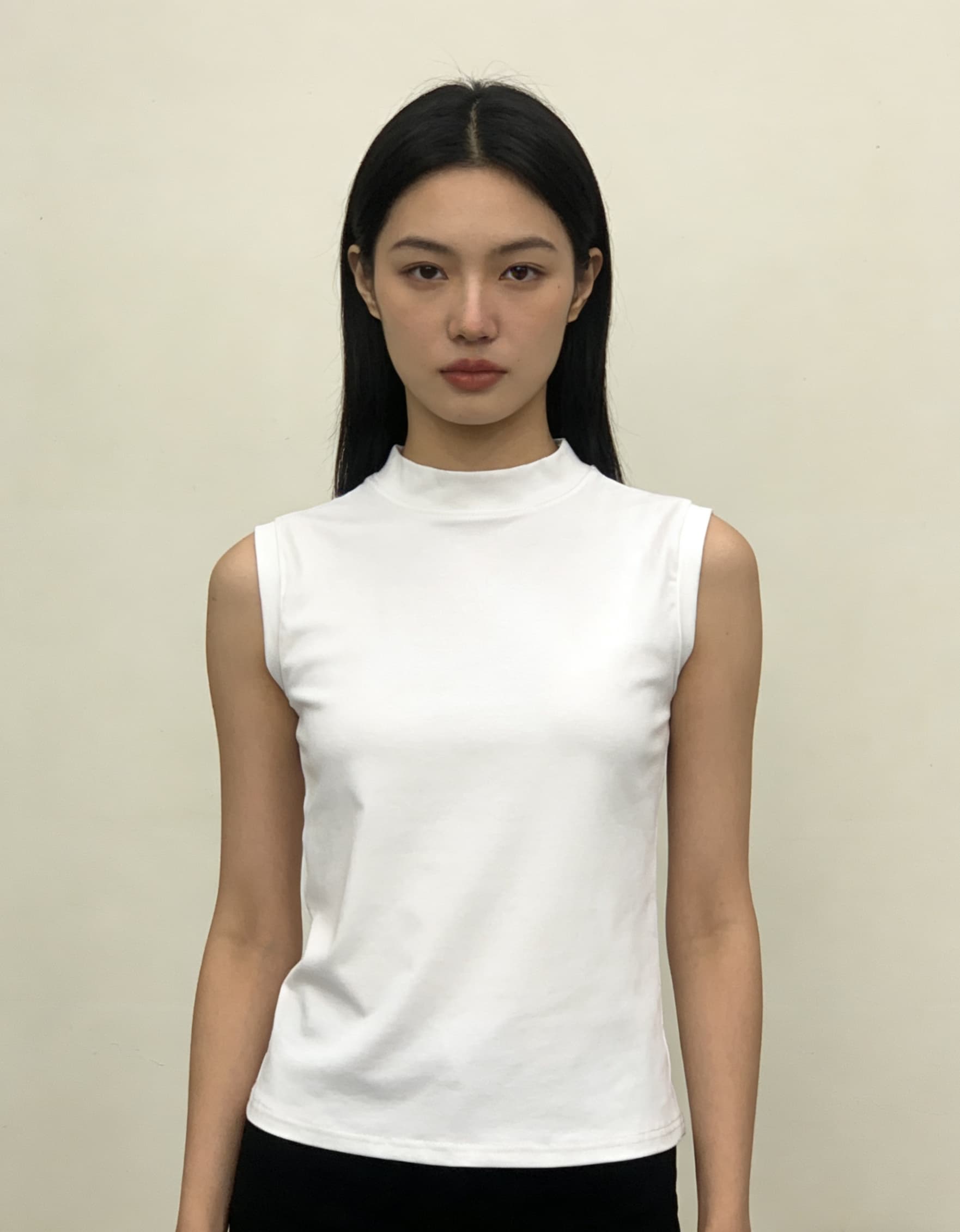 검정색 반하이넥 캐미솔 인사이드 가져 가라. 2026 새로운 봄 여름 몸매 가꾸기 어깨 품격 민소매 맨위 슬림해 보이는