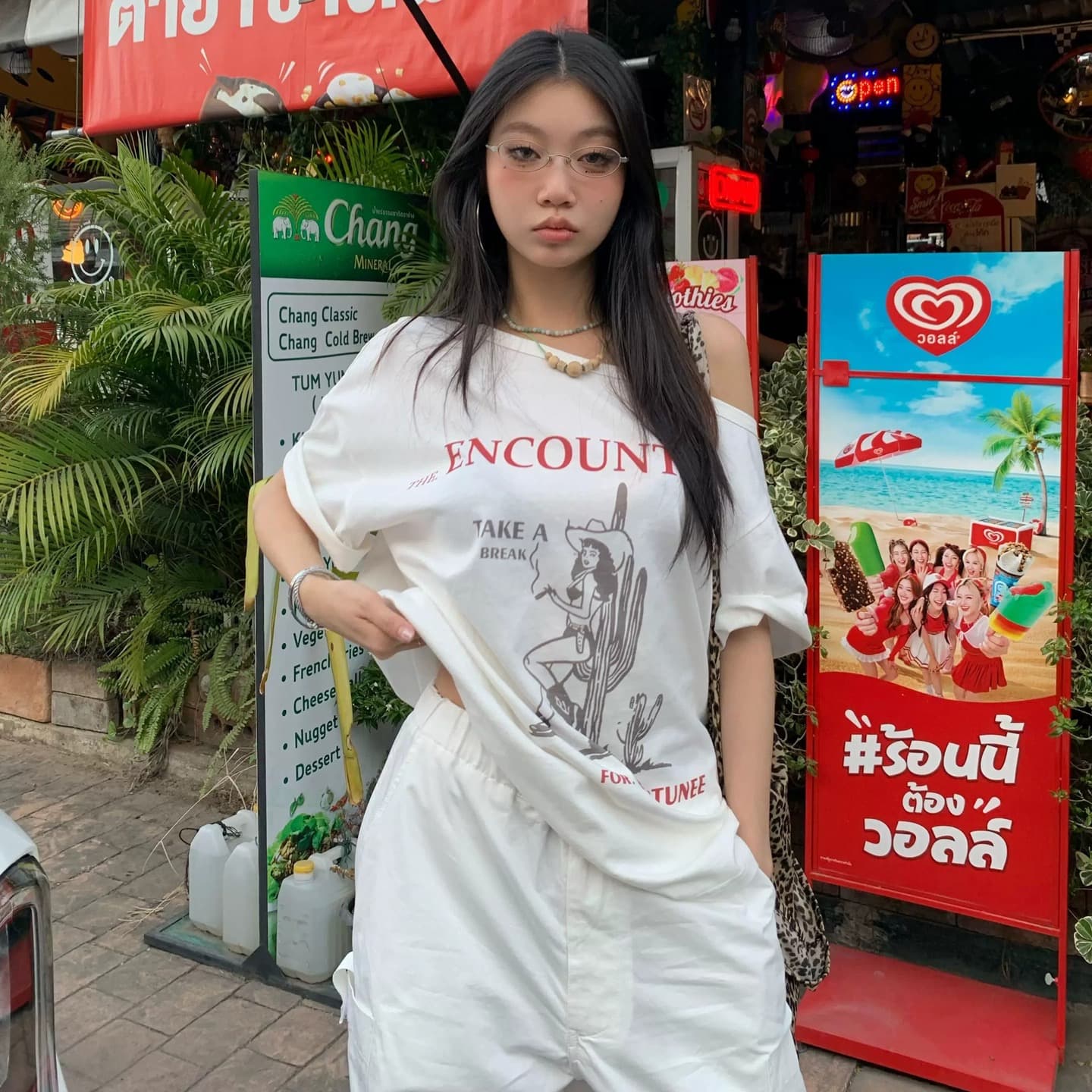 핫걸 섹시함 오프숄더 티셔츠 여성용 짧은 소매 여름 새로운 레트로 프린트 루즈핏 느긋한 바람 작은 대중 루즈핏 맨위 상세 이미지 1