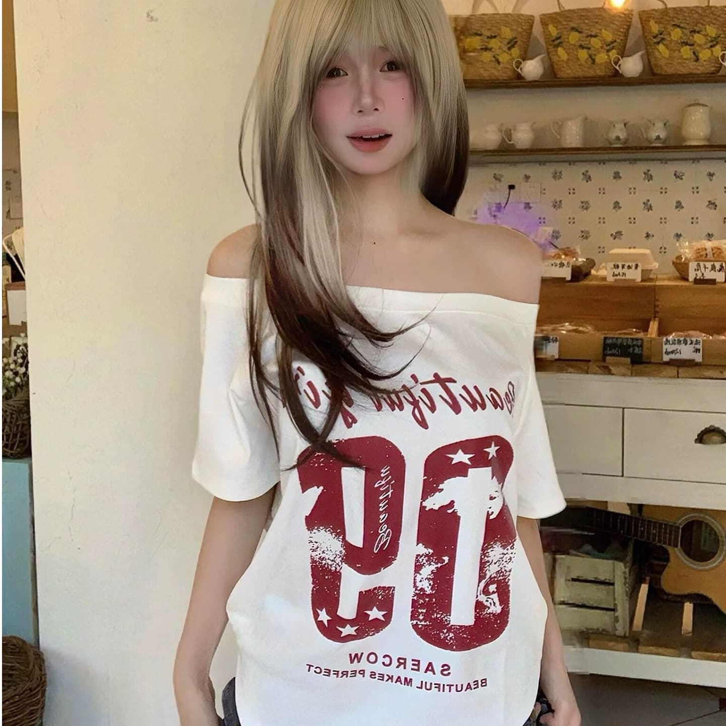 아메리칸 레트로 핫걸 오프숄더 캐주얼 루즈핏 반팔 티셔츠 여성 느긋한 바람 작은 대중 디자인 섹시함 화이트 맨위 상세 이미지 4