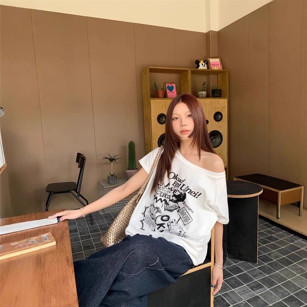 kumikumi 아메리칸 레트로 알파벳 프린트 비스듬한 어깨 반팔 티셔츠 여성 의류 여름 루즈핏 다용도 chic 맨위 상세 이미지 2