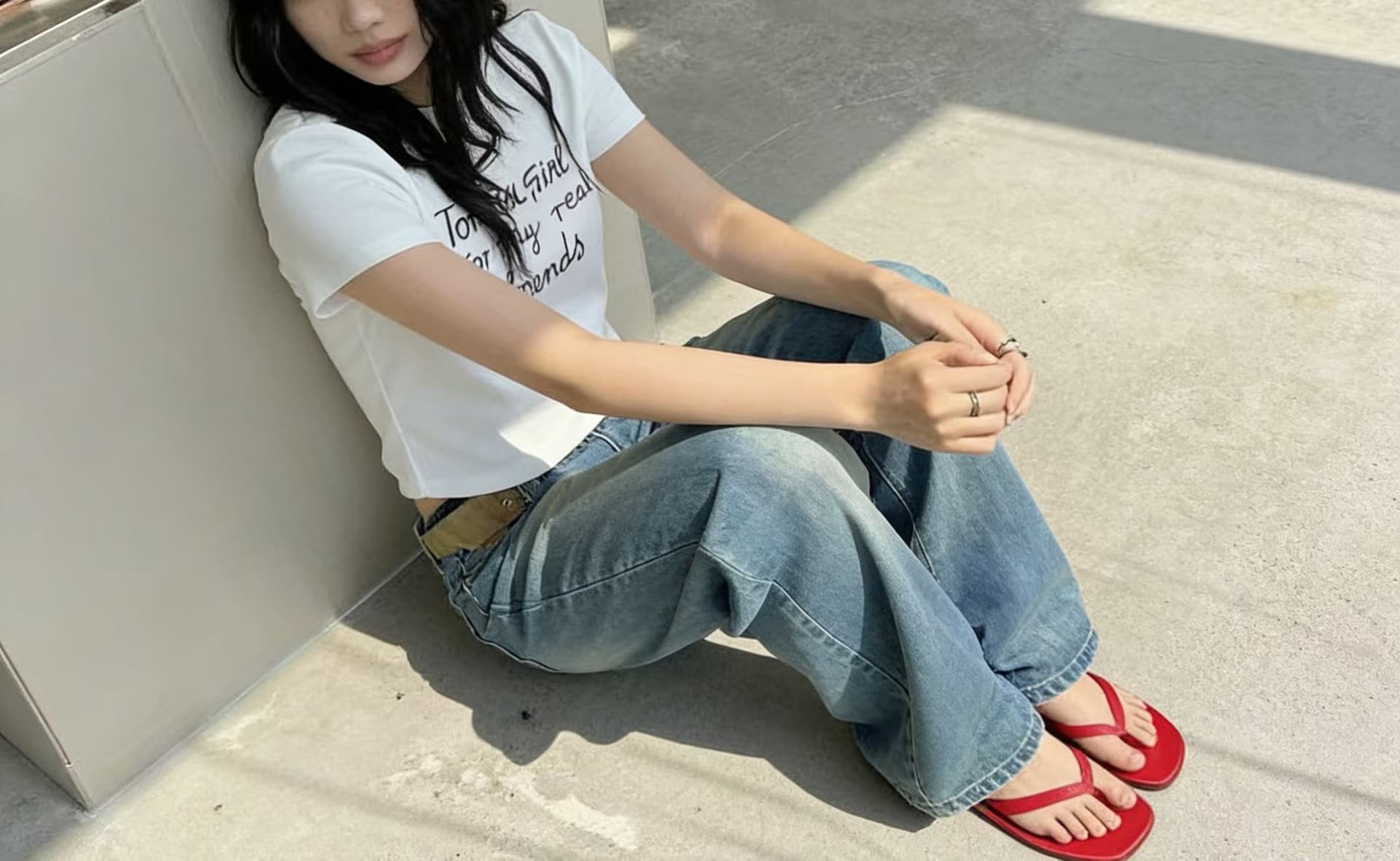 아메리칸 레트로 긍정적 인 어깨 한 부서 착용 가져 가라. 알파벳 프린트 반팔 티셔츠 여성 여름 루즈핏 슬림해 보이는 반소매 맨위 트렌디 상세 이미지 4