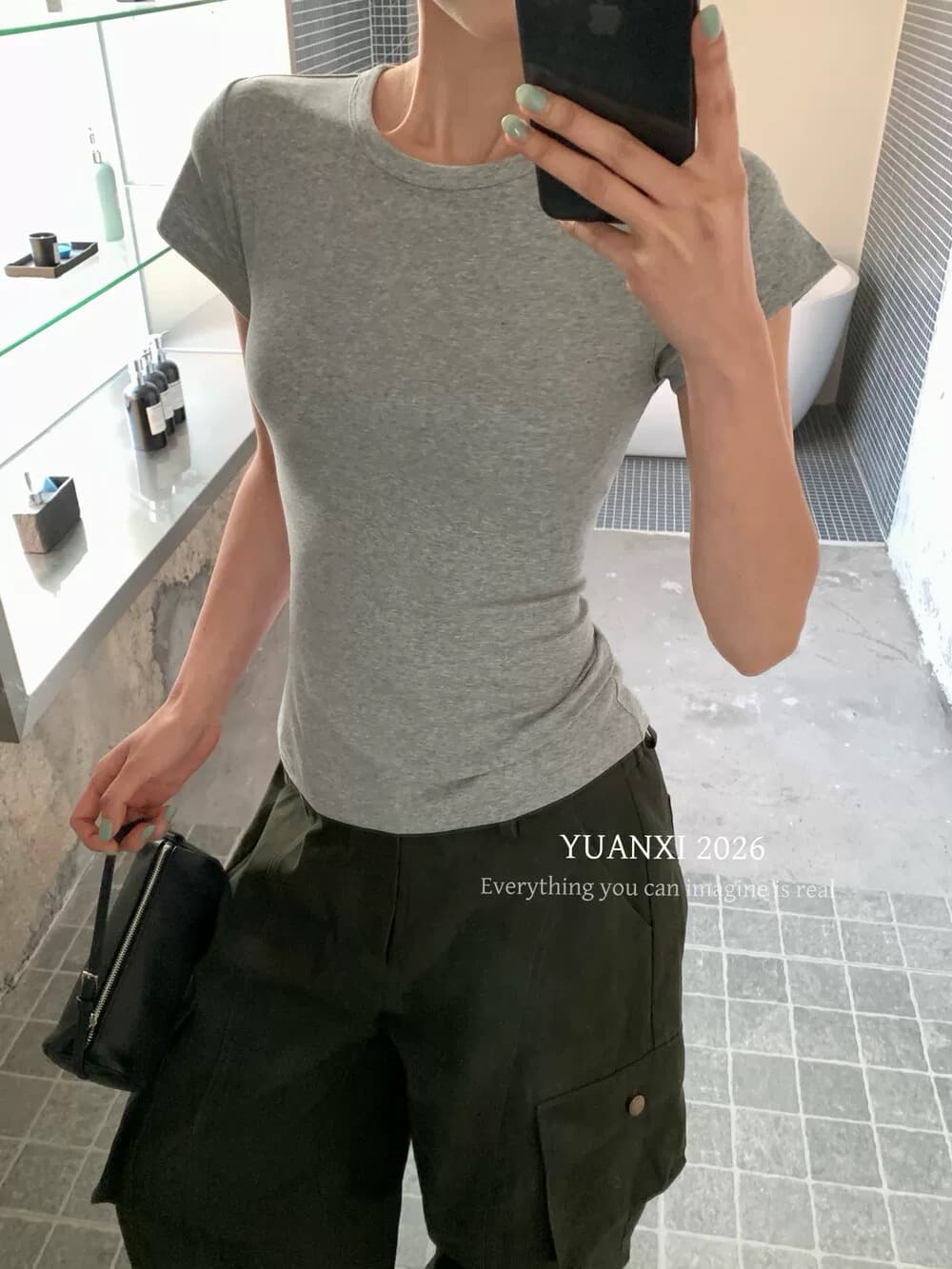 클래식 단색 폭발 슬림해 보이는 꼬집기 허리 여성 봄 여름 디자인 라운드 넥 면 반팔 티셔츠 이미지 3