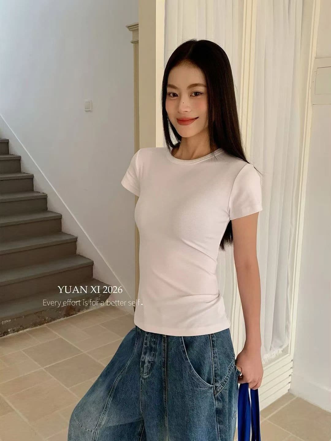 클래식 단색 폭발 슬림해 보이는 꼬집기 허리 여성 봄 여름 디자인 라운드 넥 면 반팔 티셔츠 상세 이미지 2