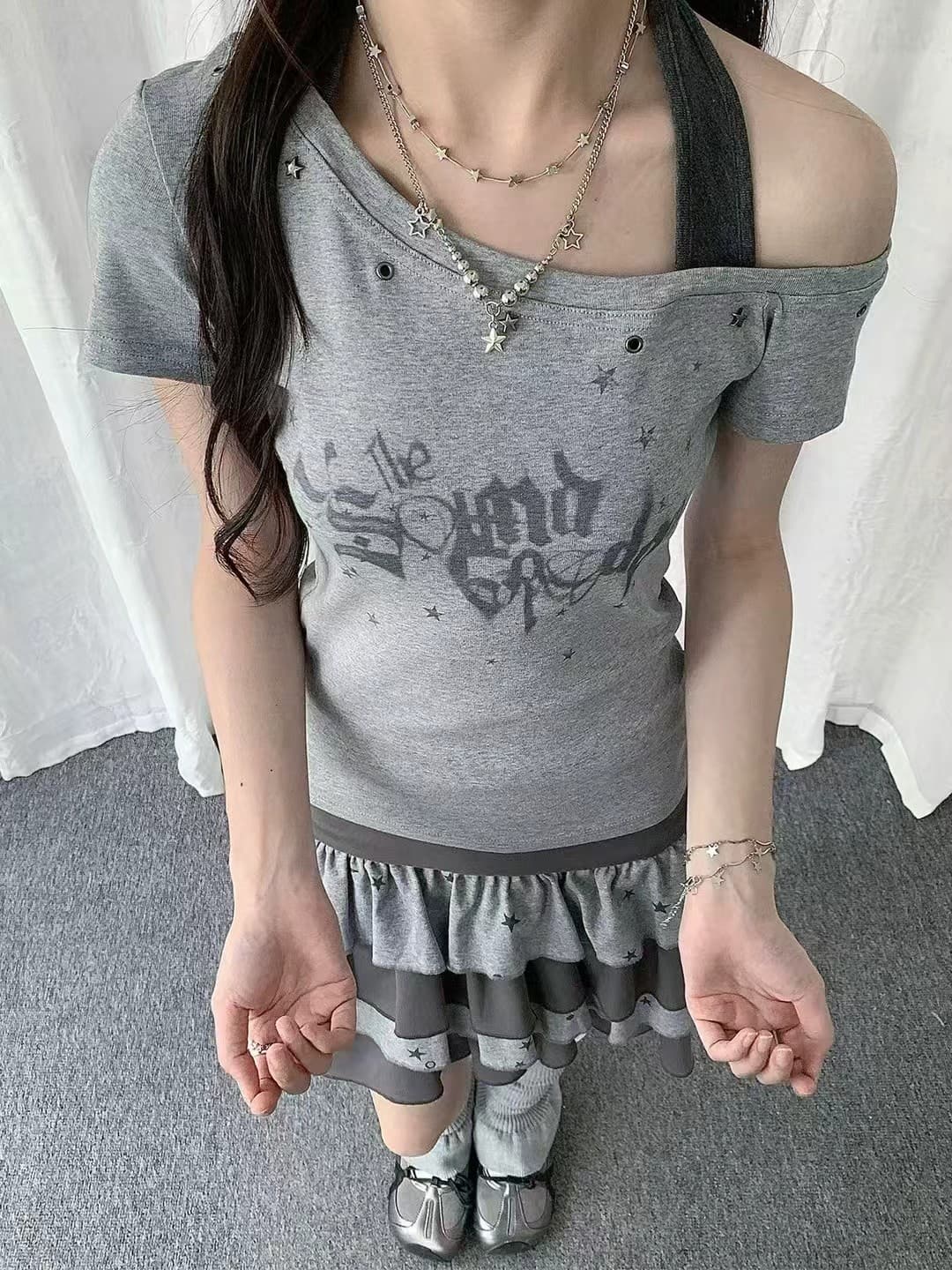 solpaw 빛 아시아 인 그리드 레이 바람 징 알파벳 비스듬한 칼라 반팔 티셔츠 여성 여름 y2k 몸매 가꾸기 슬림해 보이는 맨위 상세 이미지 2