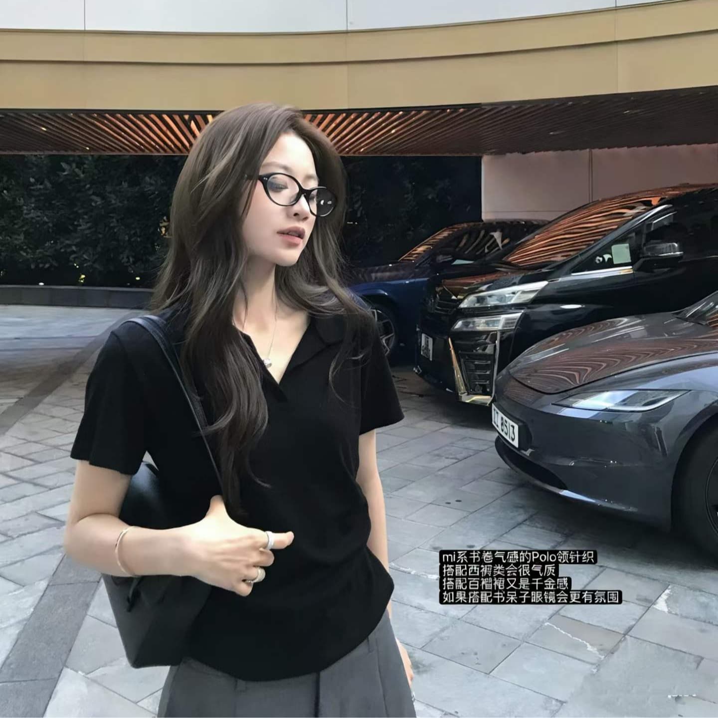 여름 새로운 한국 스타일 몸매 가꾸기 허리 수축 슬림해 보이는 폴로 칼라 하프 지퍼 단색 반팔 티셔츠 여성 ins 이미지 5