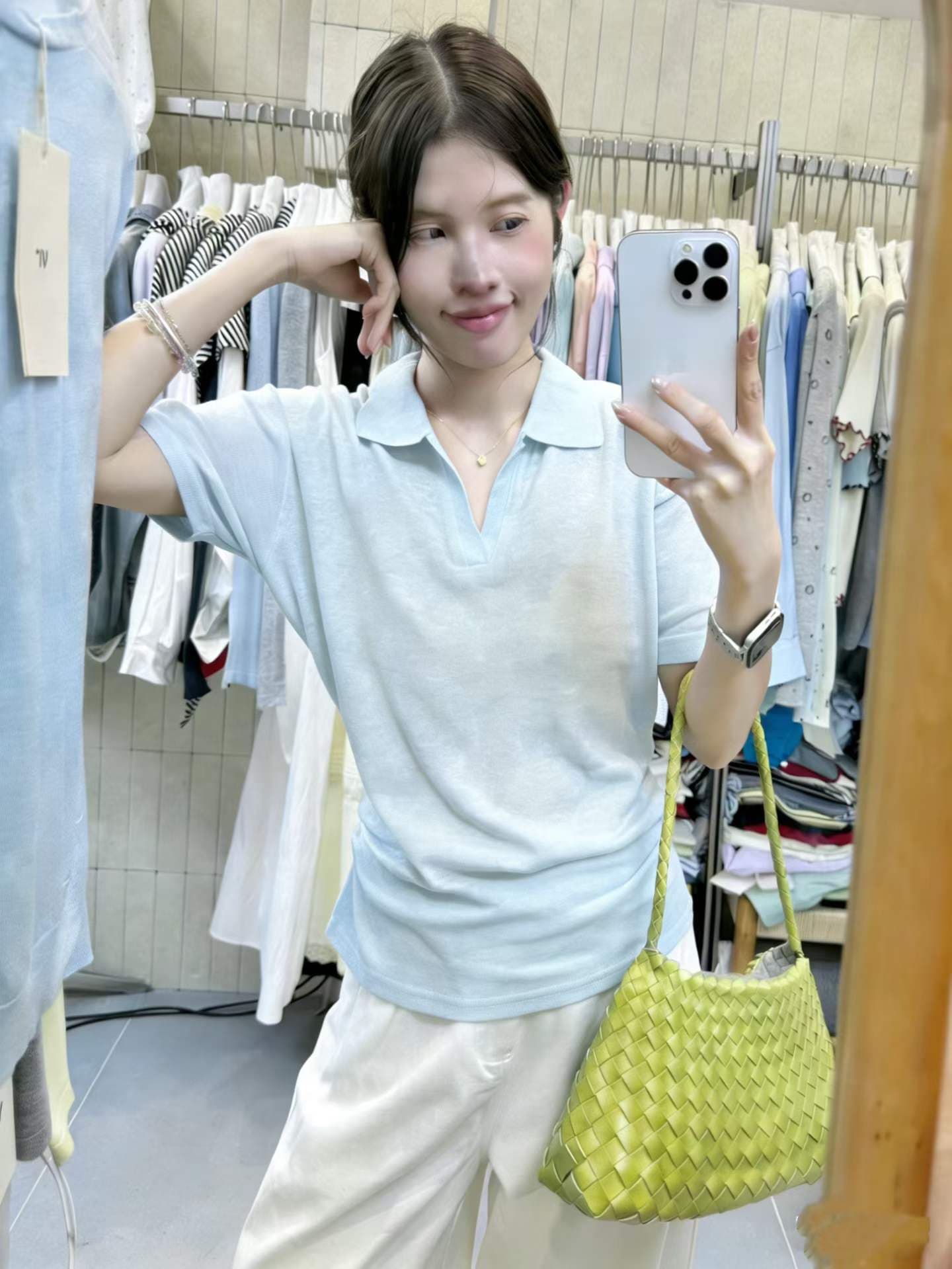 여름 새로운 한국 스타일 몸매 가꾸기 허리 수축 슬림해 보이는 폴로 칼라 하프 지퍼 단색 반팔 티셔츠 여성 ins 상세 이미지 5