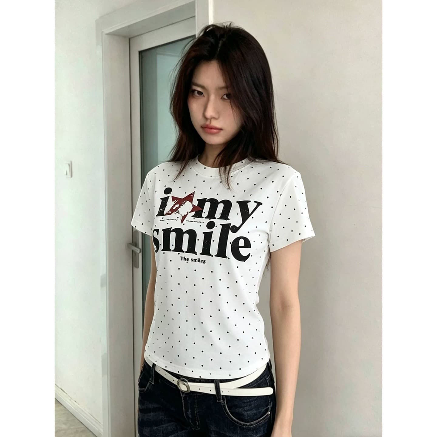 아메리칸 레트로 알파벳 프린트 도트 무늬 긍정적 인 어깨 반팔 티셔츠 여성 여름 착용 가져 가라. 몸매 가꾸기 슬림해 보이는 핫걸 짧은 맨위 상세 이미지 1