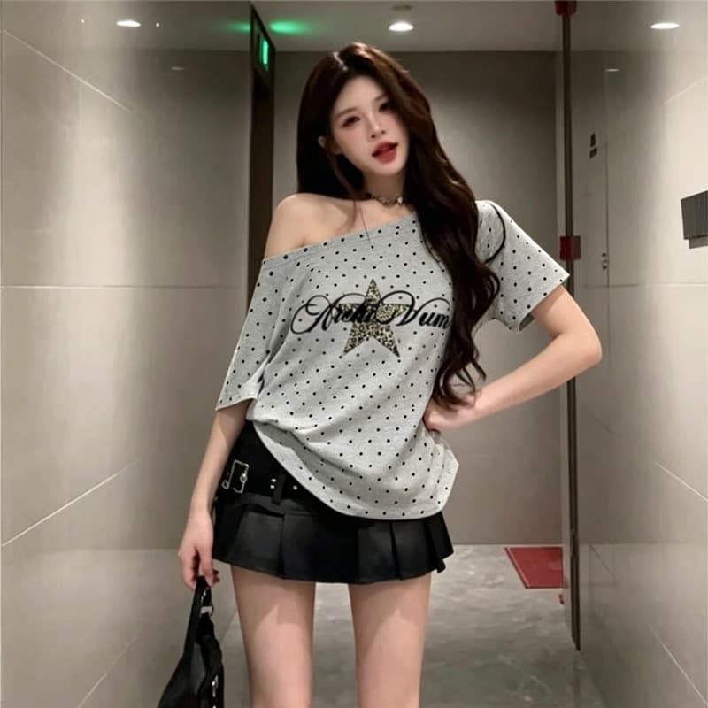 보트넥 루즈핏 반팔 비스듬한 어깨 도트 무늬 티셔츠 여성 다용도 도파민 스타일 켜기 상세 이미지 5