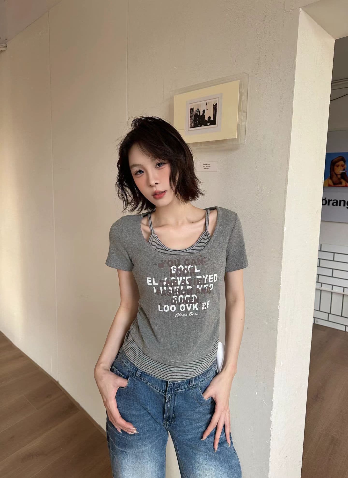 ins 바람 한 부서 스트라이프 행침 목 스트랩 페이크 레이어드 티셔츠 여성 달콤함 짧은 맨위 나비 매듭 알파벳 프린트 반팔 상세 이미지 2