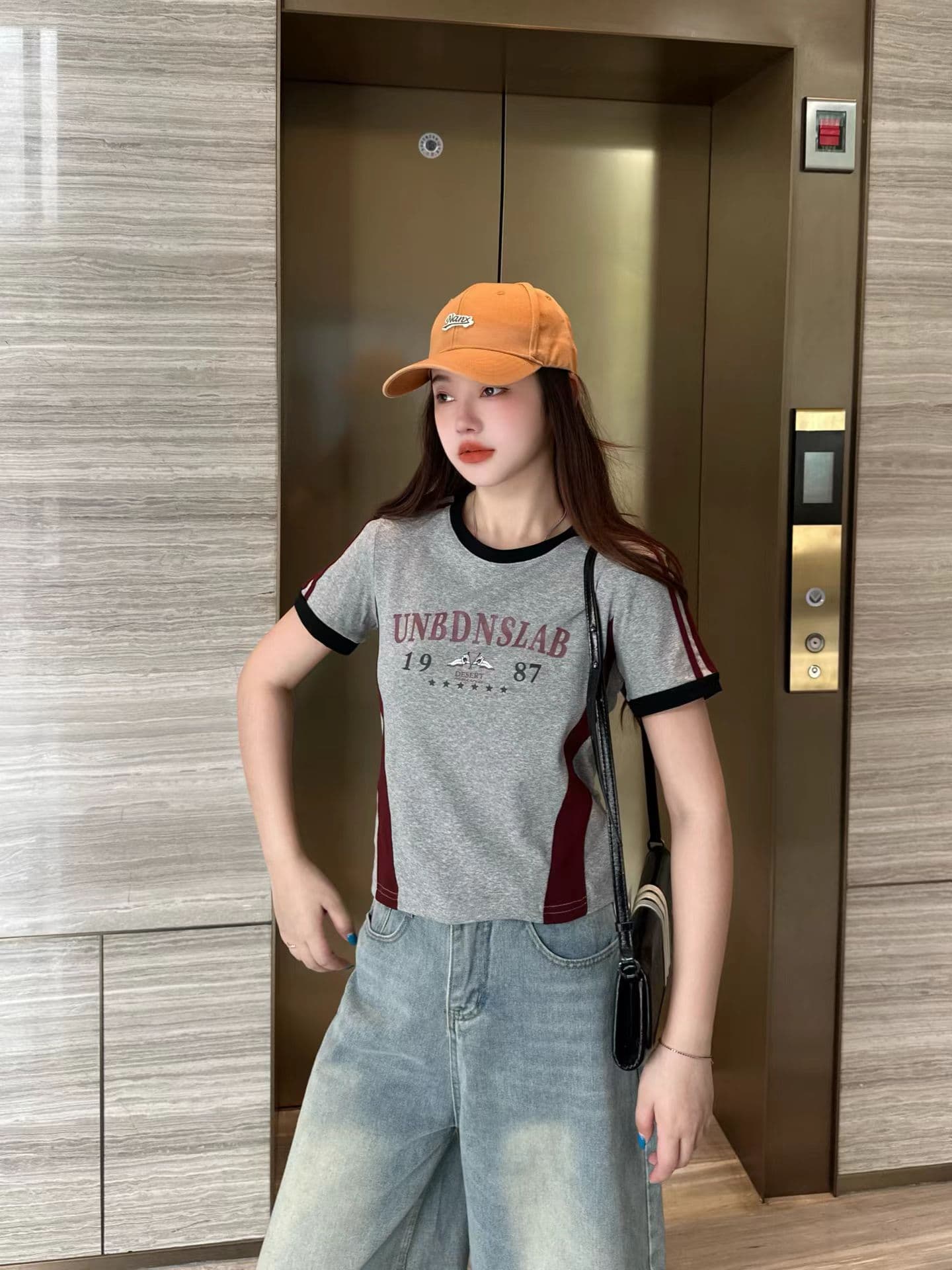 아메리칸 레트로 패치워크 긍정적 인 어깨 반팔 티셔츠 여성 거리 트렌드 ins 몸매 가꾸기 슬림해 보이는 핫걸 맨위 상세 이미지 5
