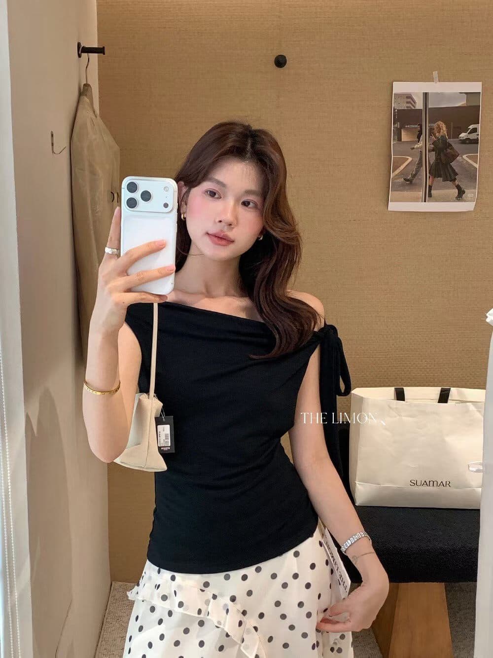 순수한 욕망 바람 나비 매듭 일방적 인 스트랩 오프숄더 티셔츠 여성 핫걸 디자인 센스 몸매 가꾸기 슬림해 보이는 반팔 맨위 상세 이미지 4
