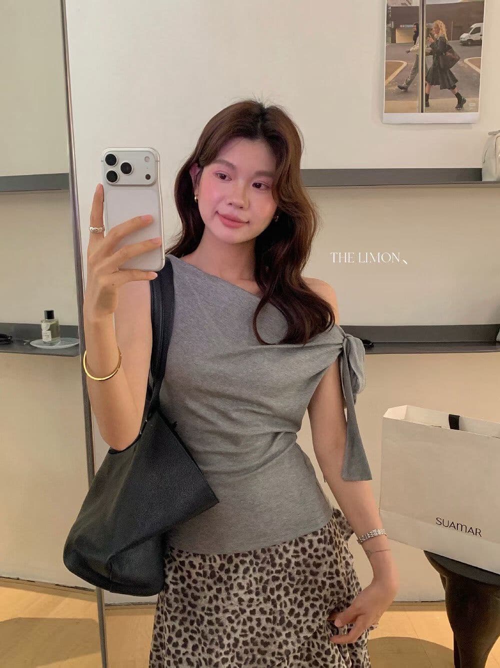 순수한 욕망 바람 나비 매듭 일방적 인 스트랩 오프숄더 티셔츠 여성 핫걸 디자인 센스 몸매 가꾸기 슬림해 보이는 반팔 맨위 상세 이미지 5