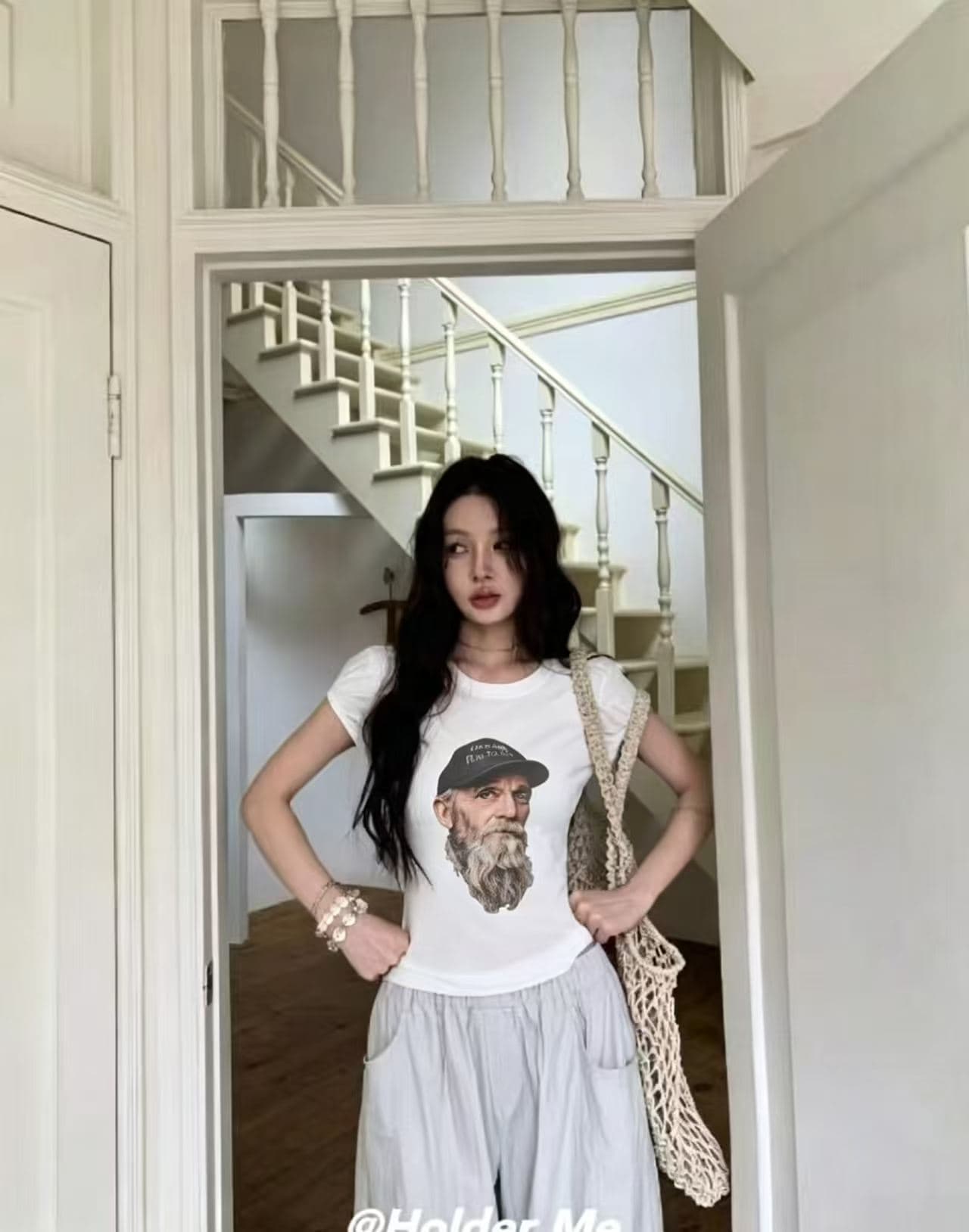 26 여름 여성 의류 신제품 어깨 패드 초상화 프린트 몸매 가꾸기 다용도 반팔 티셔츠 상세 이미지 3