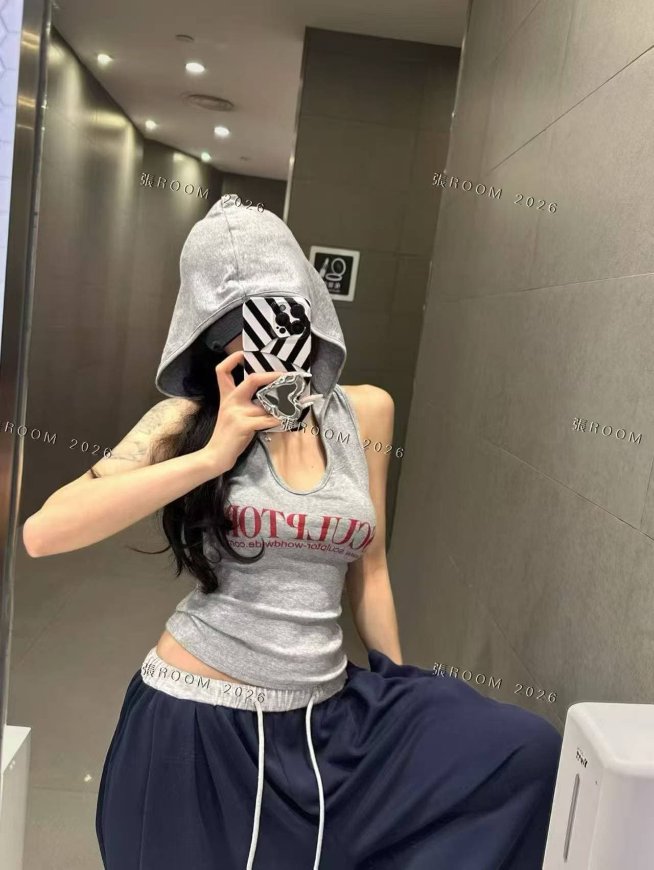 아메리칸 핫걸 알파벳 프린트 민소매 후드 조끼 여성 26 여름 새로운 한국 스타일 몸매 가꾸기 패션 맨위 이미지 2
