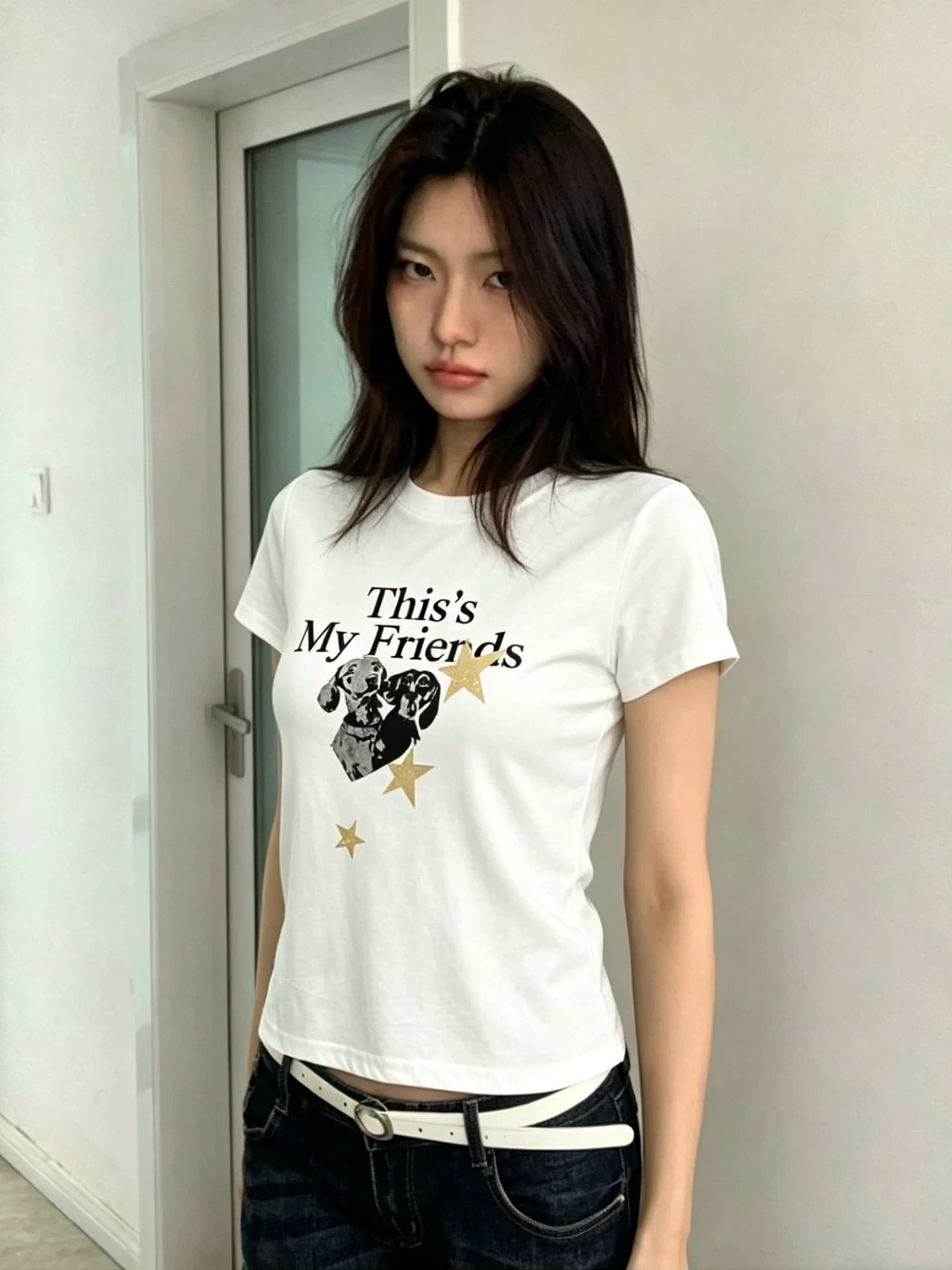 화이트 긍정적 인 어깨 강아지 프린트 반팔 티셔츠 여성 여름 몸매 가꾸기 슬림해 보이는 디자인 센스 작은 대중 고유 한 그레이트 봐. 의류 상세 이미지 2