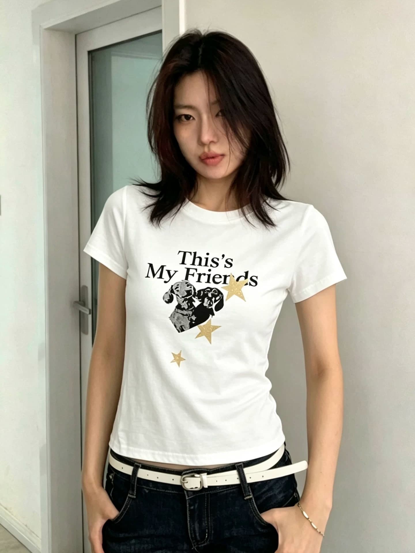 화이트 긍정적 인 어깨 강아지 프린트 반팔 티셔츠 여성 여름 몸매 가꾸기 슬림해 보이는 디자인 센스 작은 대중 고유 한 그레이트 봐. 의류 상세 이미지 4