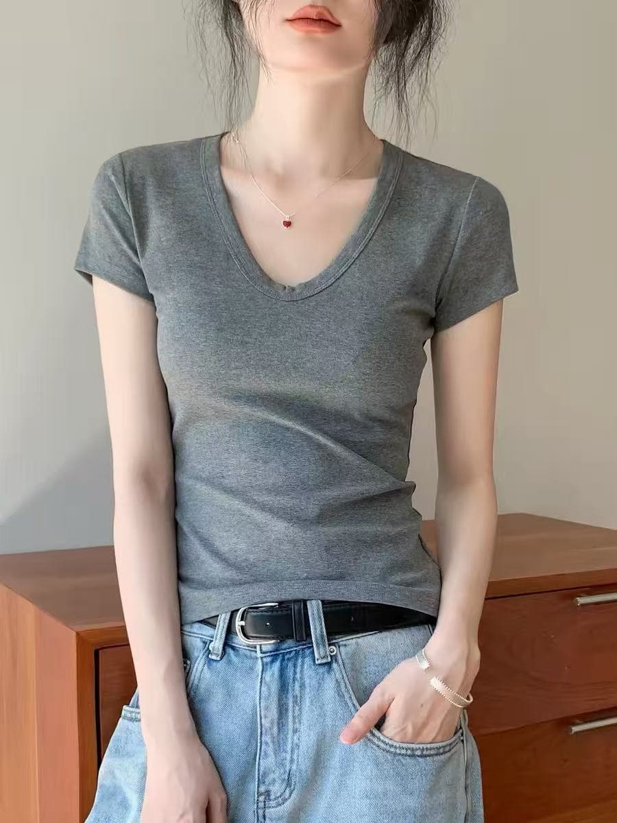 검정색 V넥 반팔 티셔츠 여성 2026 여름 새로운 몸매 가꾸기 슬림해 보이는 다용도 순면 작은 키 익스트림 제인 바람 맨위 상세 이미지 1