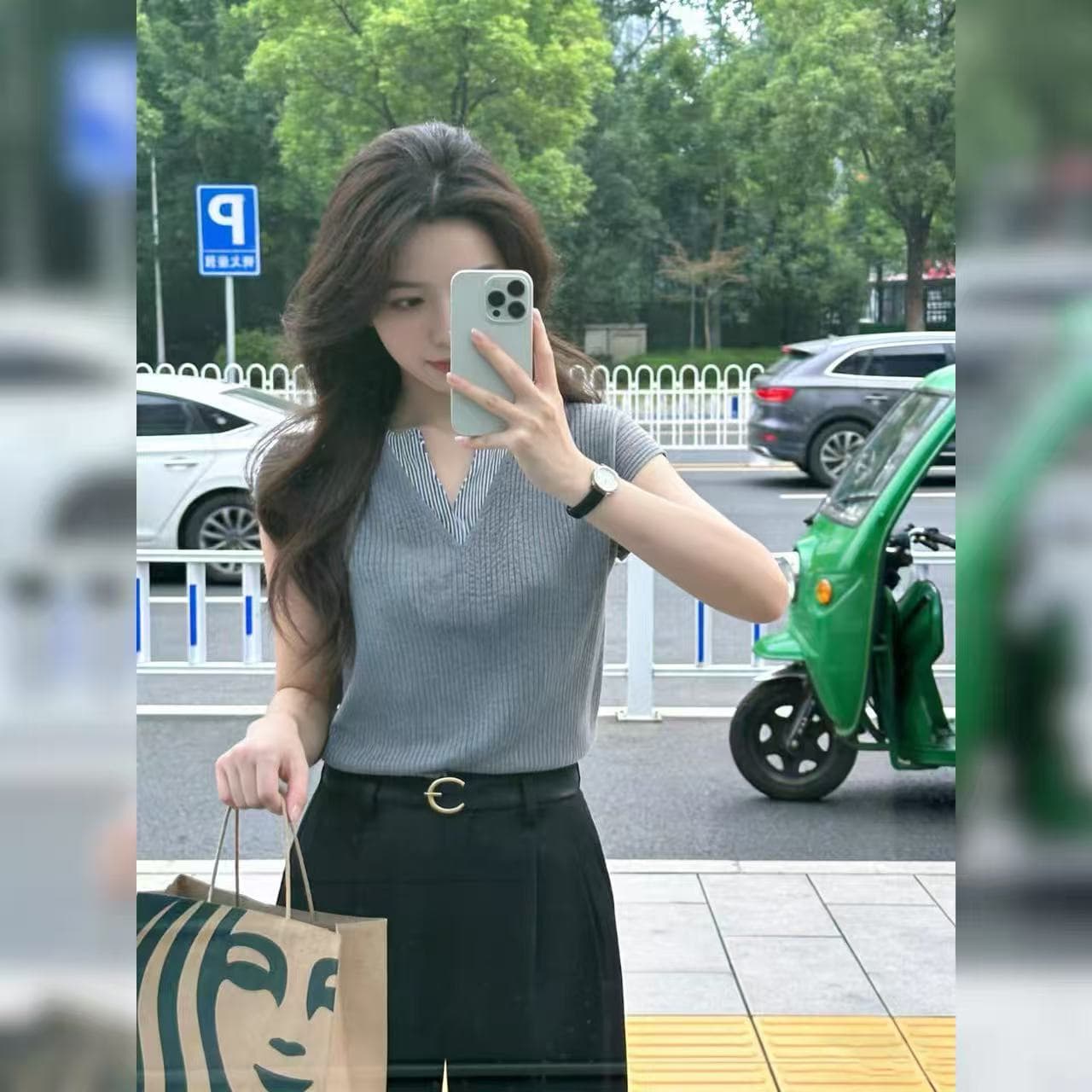 스트라이프 페이크 레이어드 패치워크 V넥 반팔 티셔츠 여성 2026 여름 새로운 디자인 센스 몸매 가꾸기 슬림해 보이는 품격 맨위 이미지 5