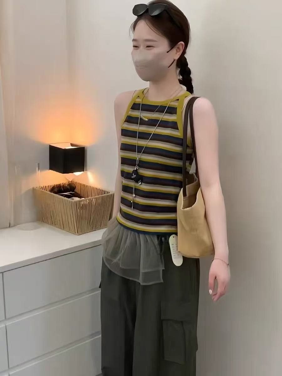 2026 여름 새로운 한 부서 레트로 배색 스트라이프 캐미솔 몸매 가꾸기 슬림해 보이는 다용도 민소매 컬러 바 조끼 이미지 3