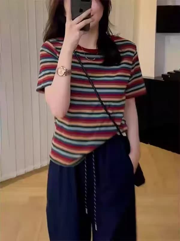 레트로 스트라이프 배색 라운드 넥 긍정적 인 어깨 반팔 티셔츠 여성 여름 느슨함 센스 품격 루즈핏 슬림해 보이는 다용도 맨위 이미지 2