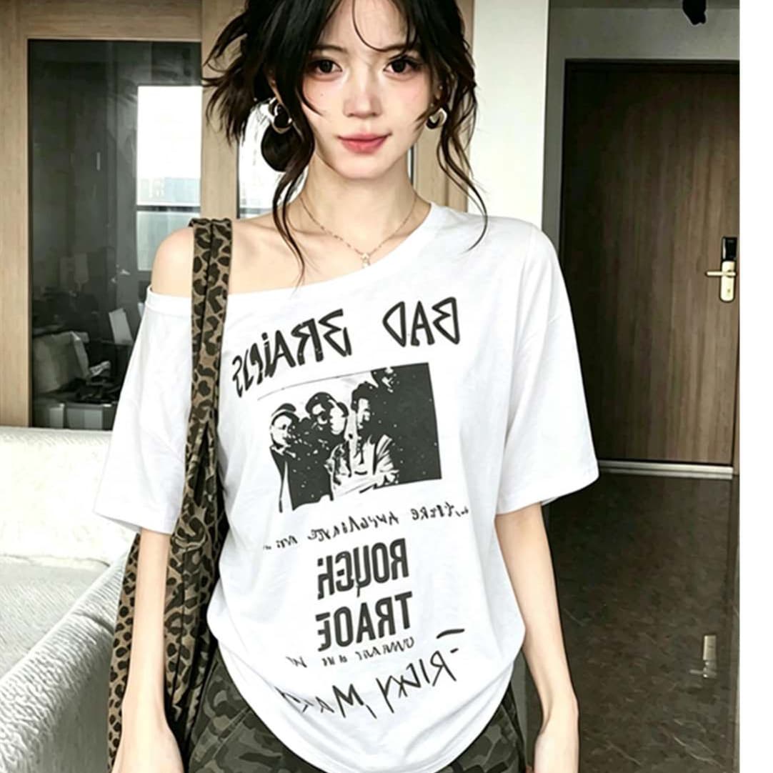 아메리칸 핫걸 회색 마 오래된 알파벳 프린트 비스듬한 어깨 반팔 티셔츠 여성 여름 느슨함 센스 루즈핏 오프숄더 맨위 상세 이미지 1