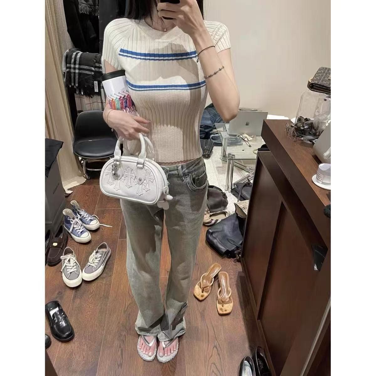 한국 스타일 아메리칸 레트로 배색 라운드 넥 니트 스웨터 여름 새로운 디자인 센스 구덩이 기사 몸매 가꾸기 긍정적 인 어깨 반팔 맨위