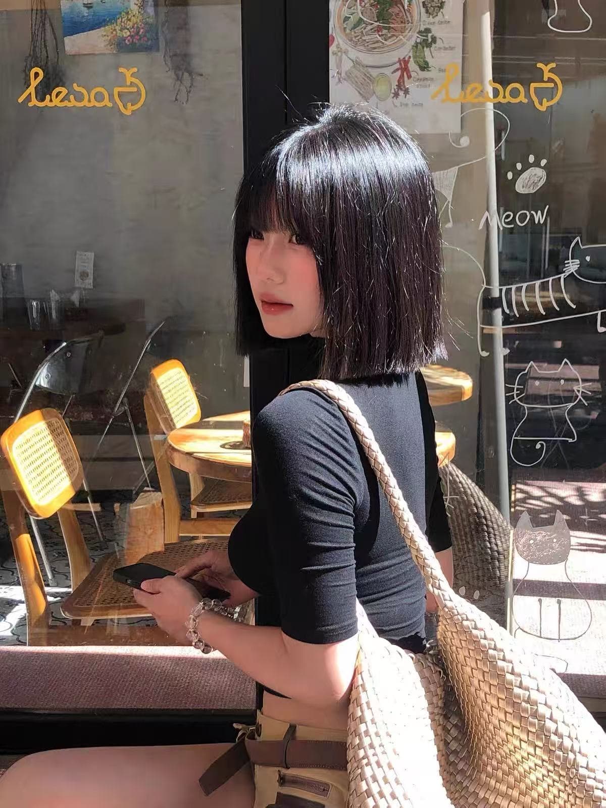 프랑스식 레트로 반하이넥 반팔 티셔츠 여성 이른 가을 쇼트 스타일 몸매 가꾸기 다용도 슬림해 보이는 품격 캐주얼 핫걸 맨위 상세 이미지 1