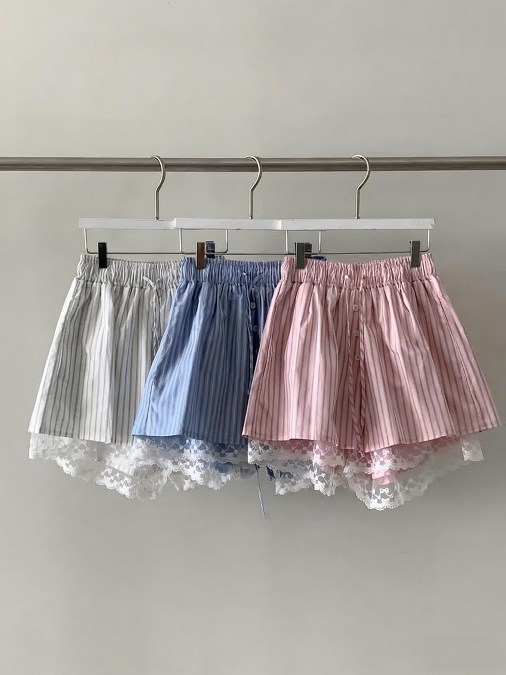 있음 선적 한국 동대문 펌프 로프 레이스업 스트라이프 셔츠 하이웨이스트 패치워크 레이스 반바지 투피스 세트 상세 이미지 6