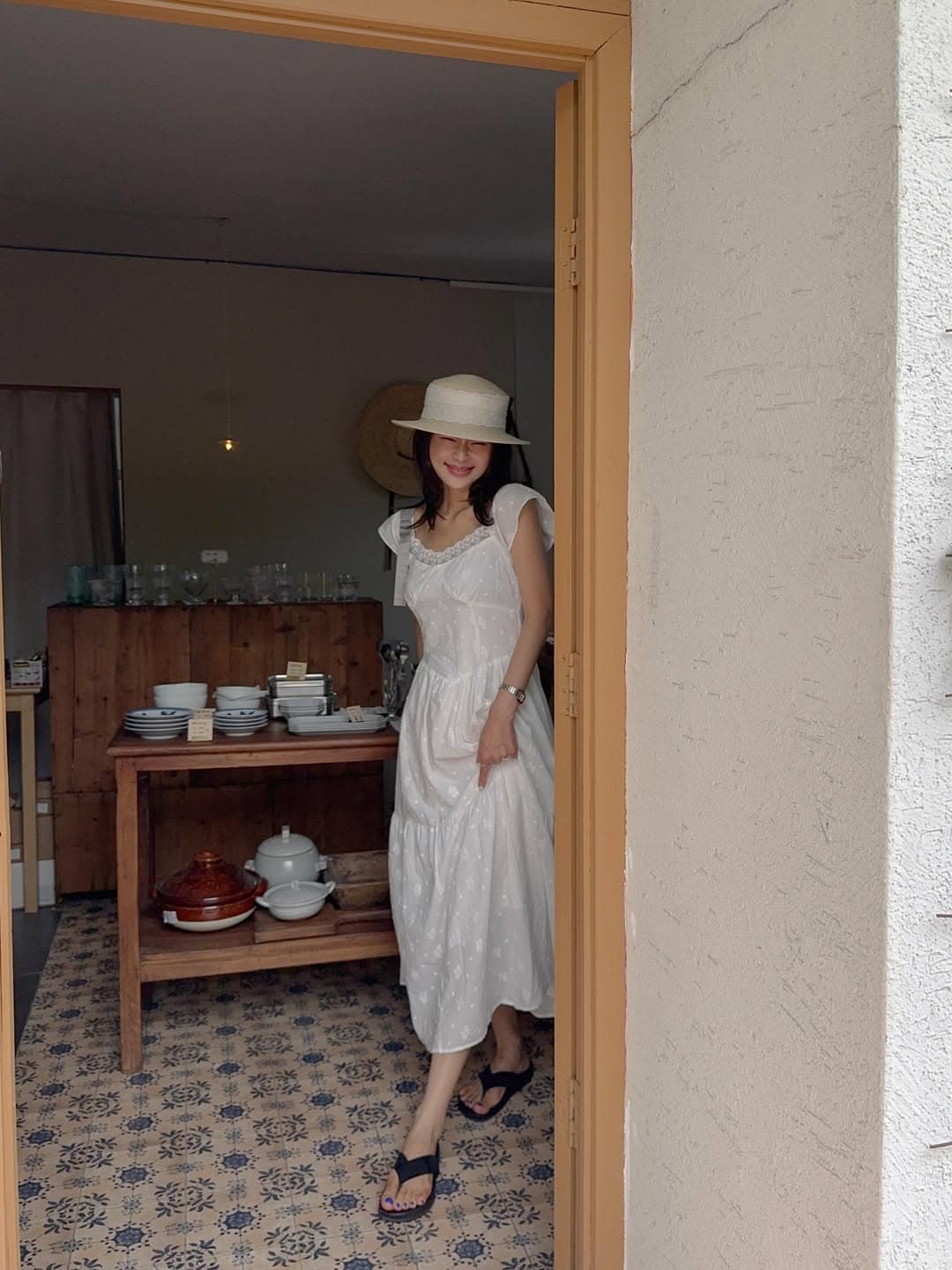 있음 선적 한국 동대문 프랑스식 레트로 레이스 광장 칼라 허리 수축 슬림해 보이는 Feifei 소매 여성 드레스 상세 이미지 10