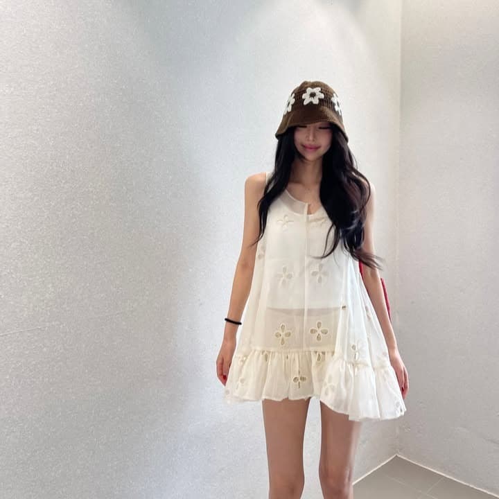 있음 선적 한국 동대문 작은 대중 레트로 홀로우 아웃 자수 조끼 여성 드레스 경기 슬립 이미지 4
