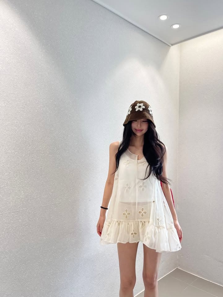 있음 선적 한국 동대문 작은 대중 레트로 홀로우 아웃 자수 조끼 여성 드레스 경기 슬립 상세 이미지 5
