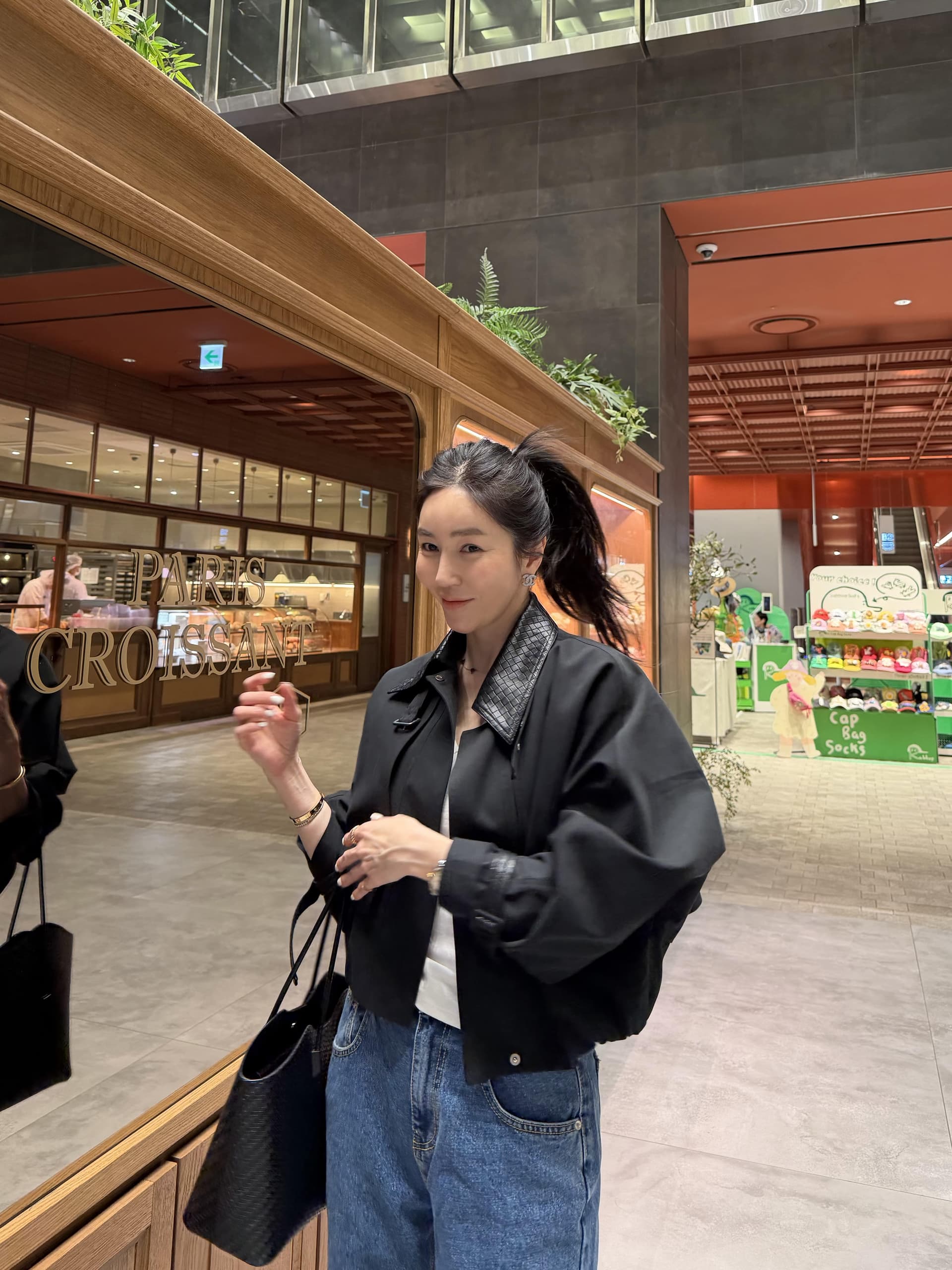 한국 동대문 가을 새로운 레트로 PU 가죽 폴로 칼라 쇼트 스타일 바람막이 여성 코트 상세 이미지 7