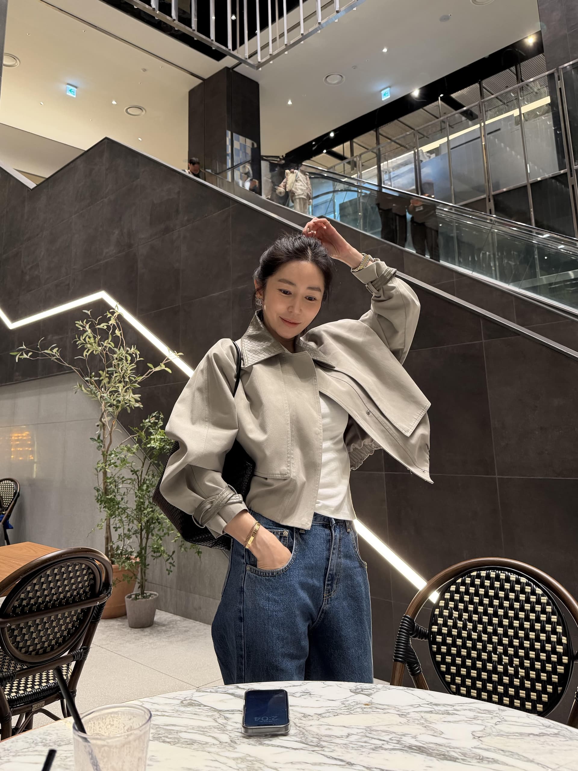 한국 동대문 가을 새로운 레트로 PU 가죽 폴로 칼라 쇼트 스타일 바람막이 여성 코트 상세 이미지 9