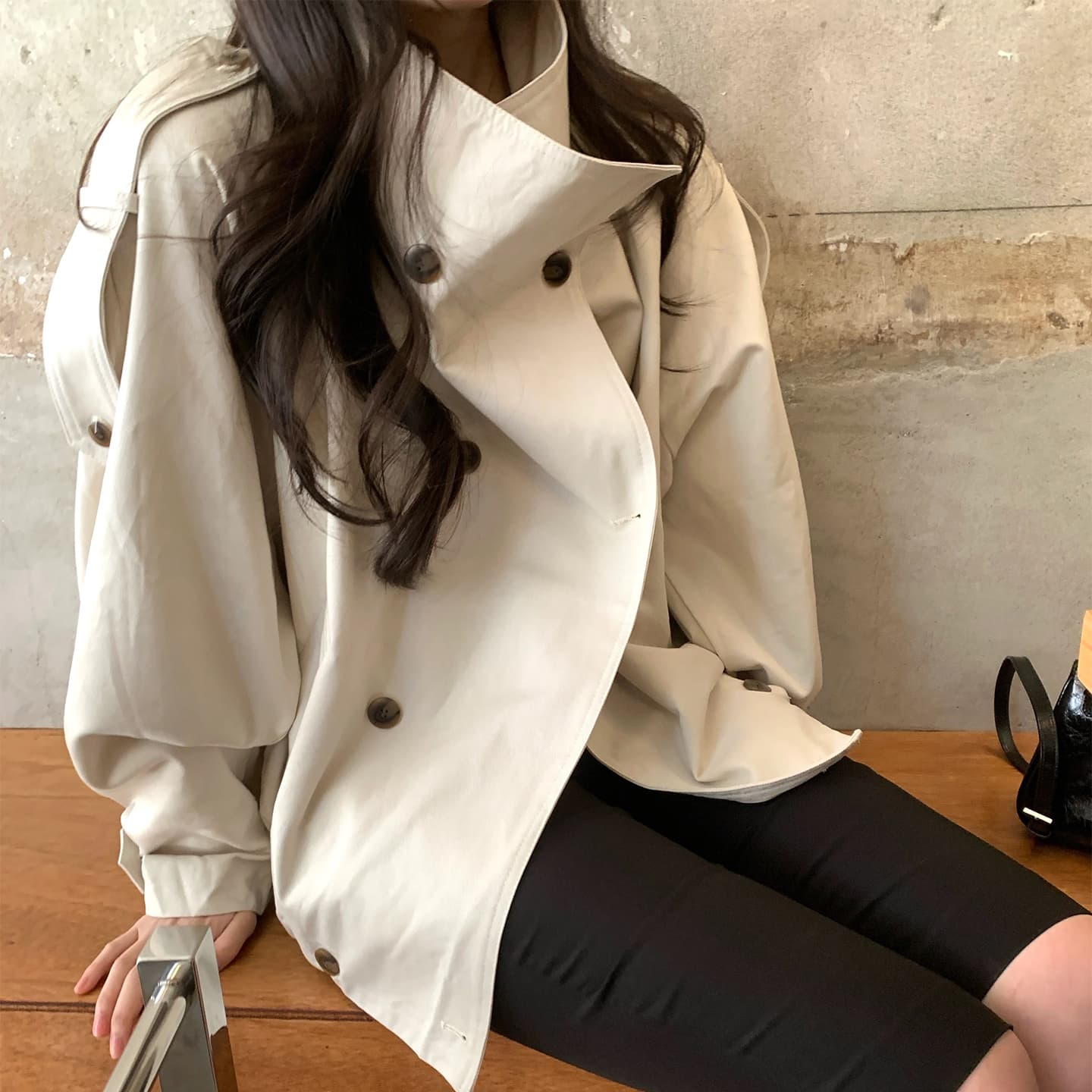한국 동대문 레트로 스탠드 칼라 이중 버튼 쇼트 스타일 바람막이 여성 코트 이미지 4