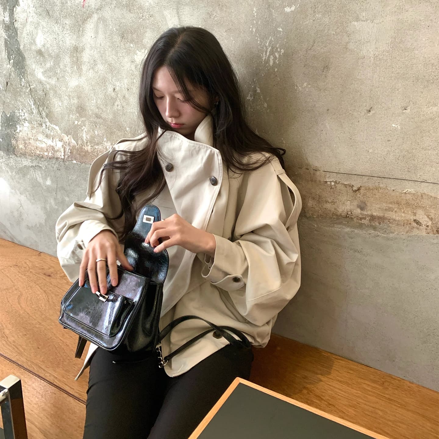 한국 동대문 레트로 스탠드 칼라 이중 버튼 쇼트 스타일 바람막이 여성 코트